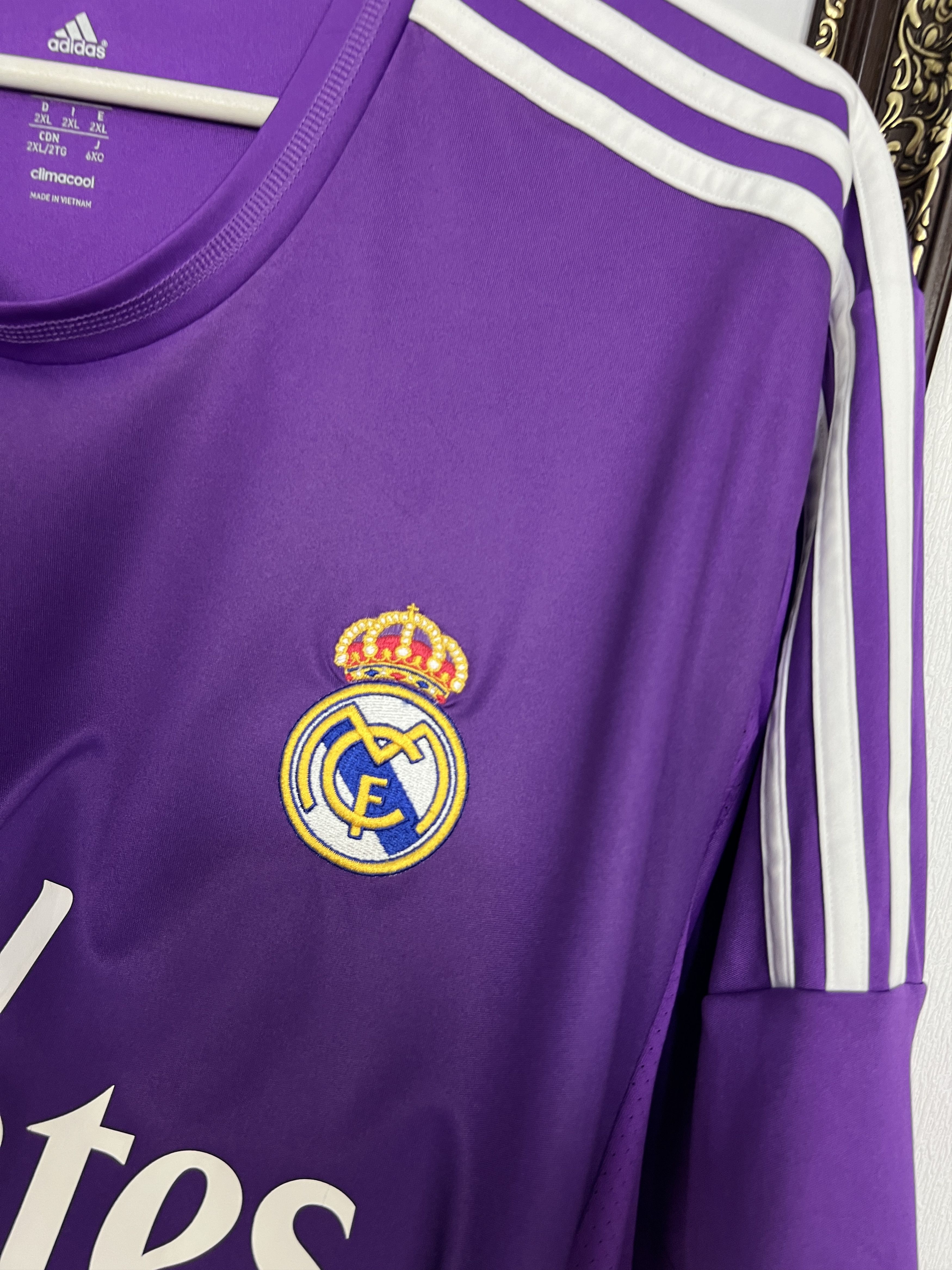 Adidas Real Madrid Goalkeeper football shirt 2013 Soccer Adidas Size US XXL / EU 58 / 5 - 4 Thumbnail
