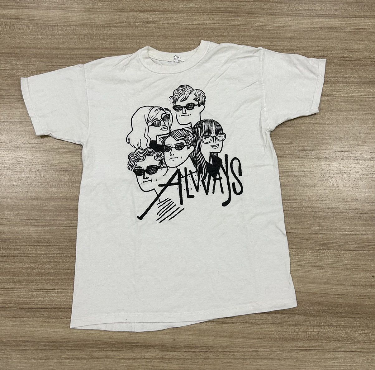 Band Tees Alvvays Size US M / EU 48-50 / 2 - 1 Thumbnail