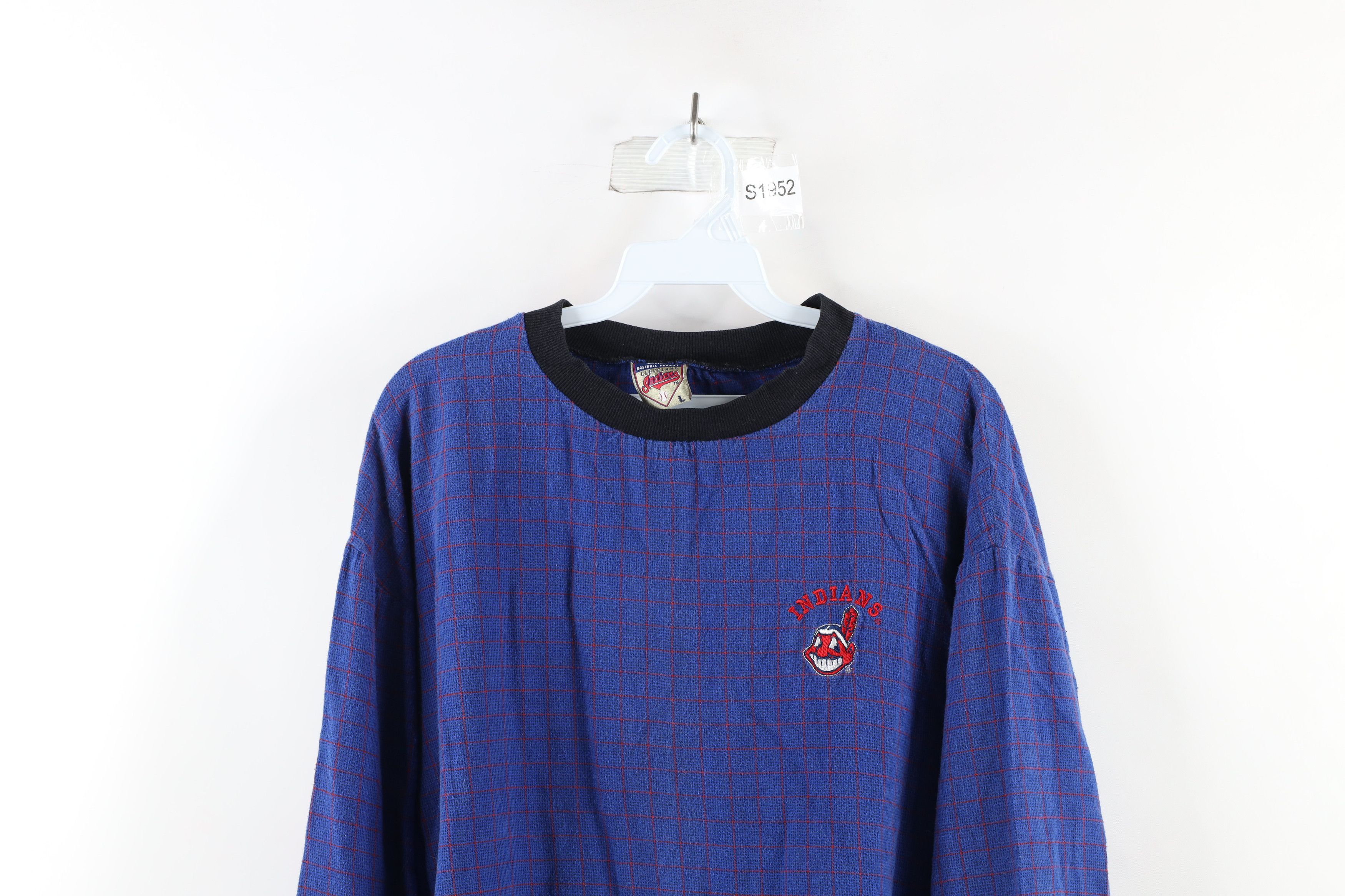 Vintage Vintage 90s Cleveland Indians Baseball Long Sleeve T-Shirt Size US M / EU 48-50 / 2 - 2 Thumbnail