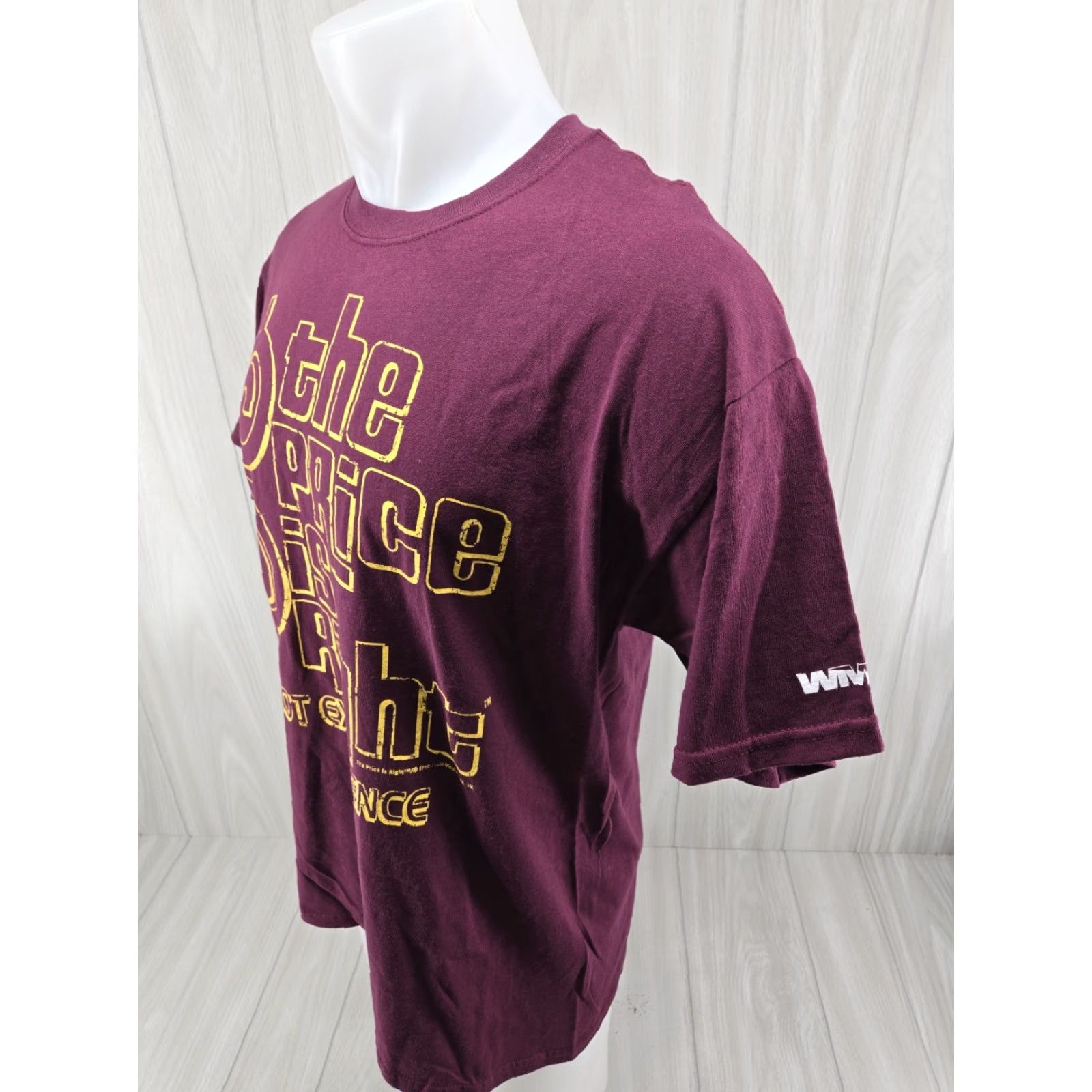 Gildan The Price is Right Slot Experience T-shirt Maroon Size L Mens Gildan Cotton Short Sleeve Graphic Print Size US L / EU 52-54 / 3 - 4 Thumbnail
