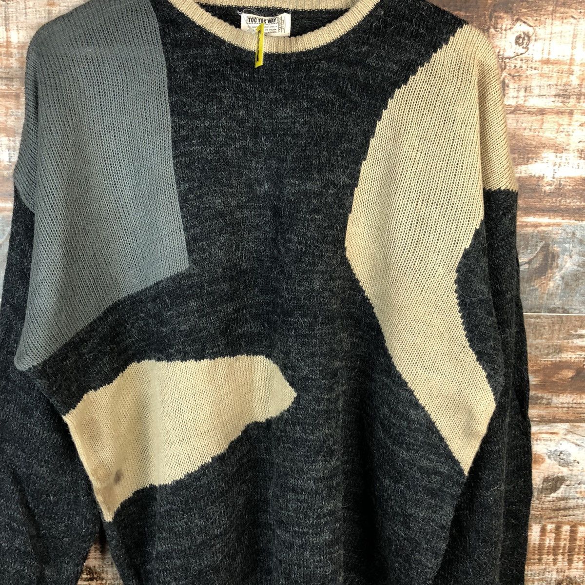 Japanese Brand DL Toc Toc Way Black art vintage Knitwear #A1498 Size US L / EU 52-54 / 3 - 9 Thumbnail