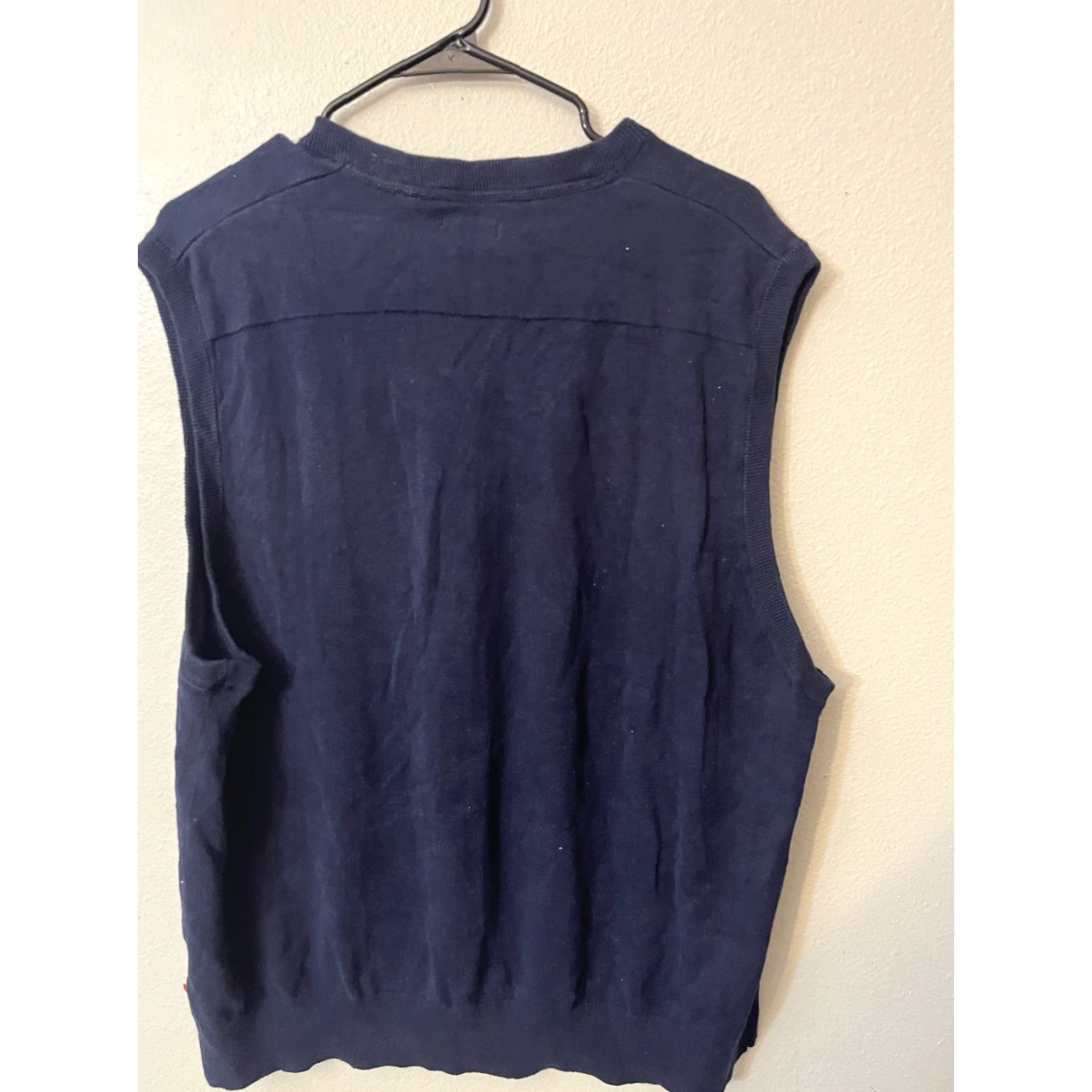 Izod VINTAGE IZOD Sweater Vest Shirt Mens 2XL Navy Blue Check Knit V-Neck Logo Cotton Golf 90s Size US XXL / EU 58 / 5 - 2 Thumbnail