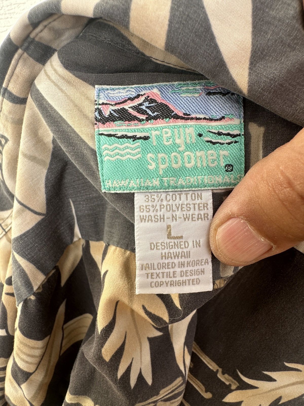 Reyn Spooner PreOwned Reyn Spooner Hawaiian Print Black/Beige Men's Large Size US L / EU 52-54 / 3 - 4 Thumbnail