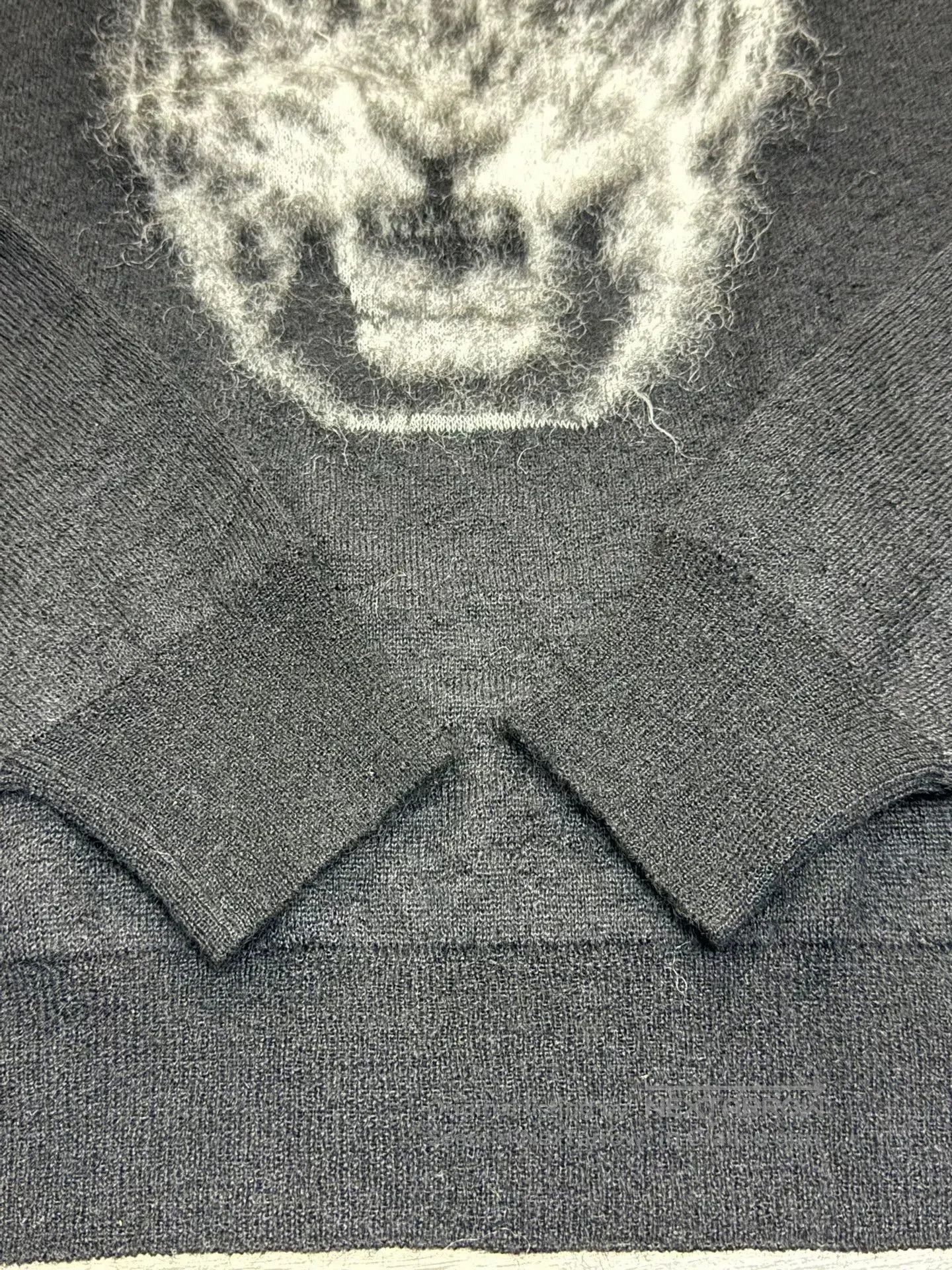 Saint Laurent Paris Saint Laurent Tiger Head Knit Sweater. Size S / US 4 / IT 40 - 2 Thumbnail