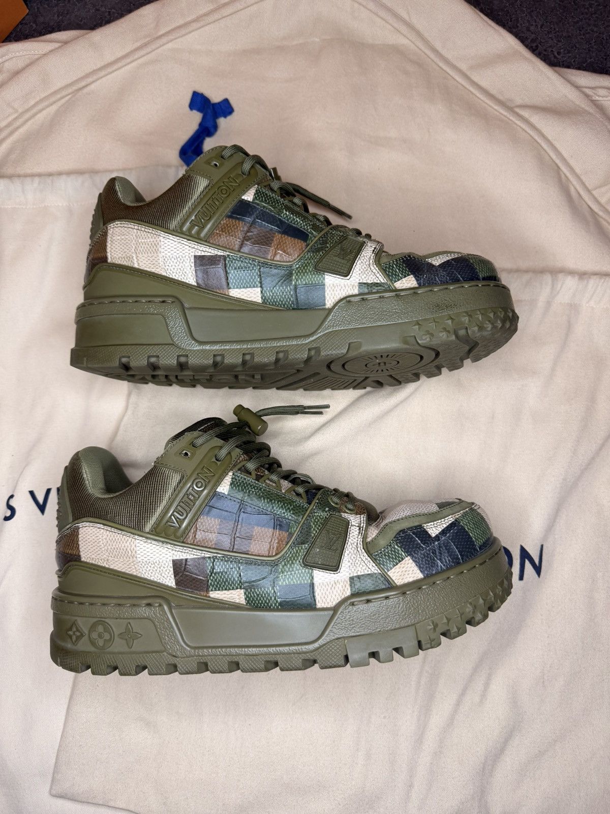 Louis Vuitton LV Maxi Green Damoflage Size US 7.5 / EU 40-41 - 2 Thumbnail