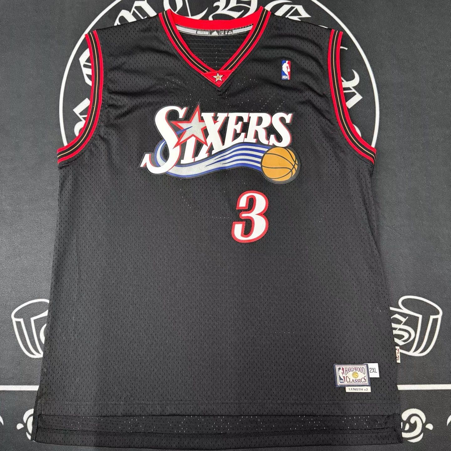 Mitchell & Ness Mitchell&NessAllenIversonPhiladelphia76ers Black Jersey Q10 Size US XXL / EU 58 / 5 - 1 Thumbnail