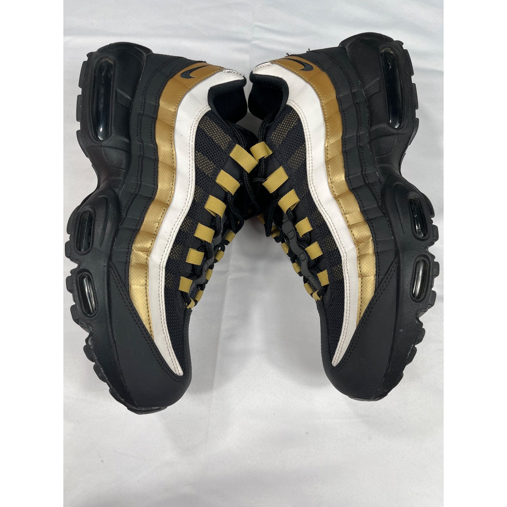 Nike Nike Mens Air Max 95 OG Athletic Sneakers Size 10.5 SKU 7375 Size US 10.5 / EU 43-44 - 3 Thumbnail