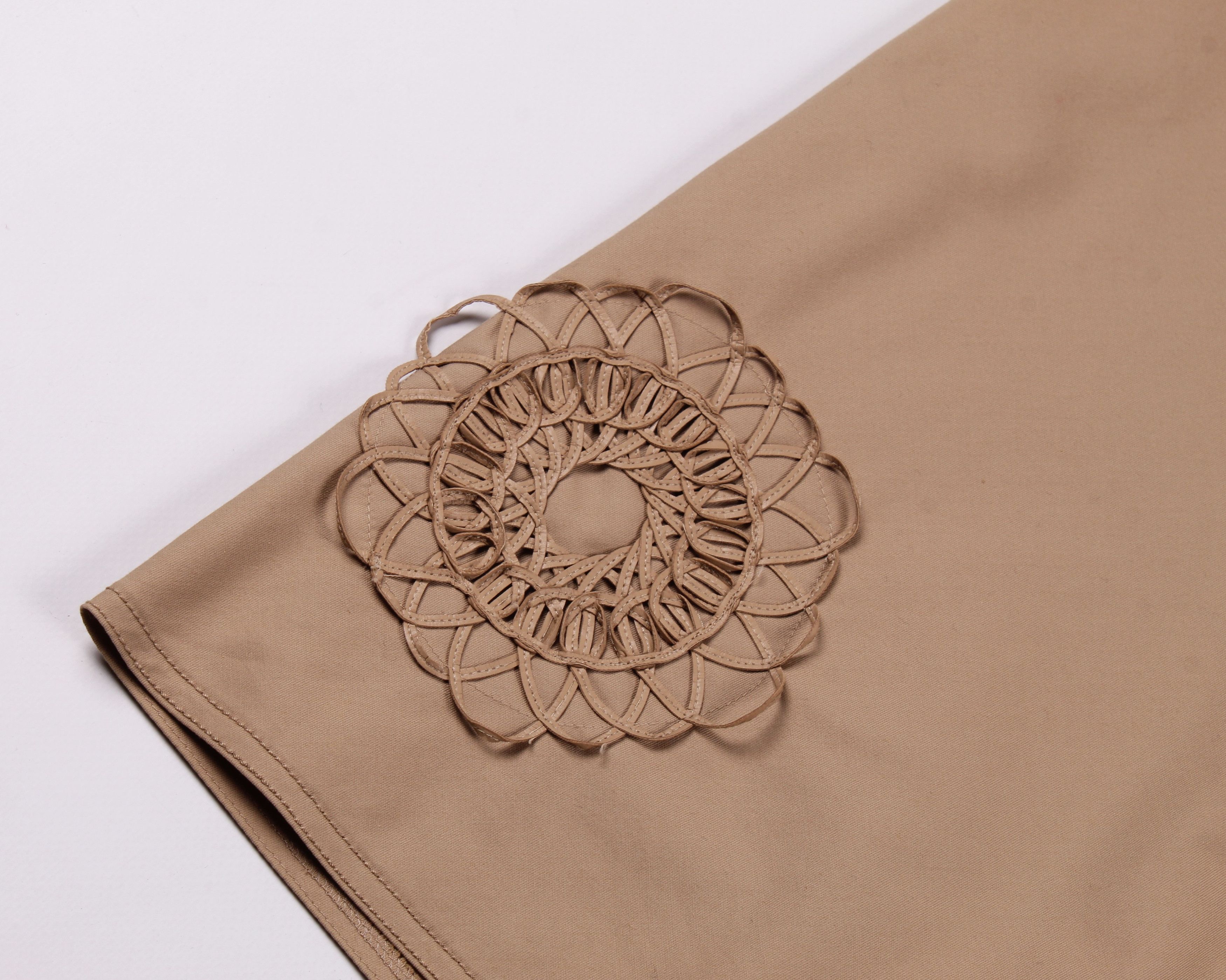 Akris Akris A-Line Application Beige Midi Skirt Size 30" / US 8 / IT 44 - 4 Thumbnail