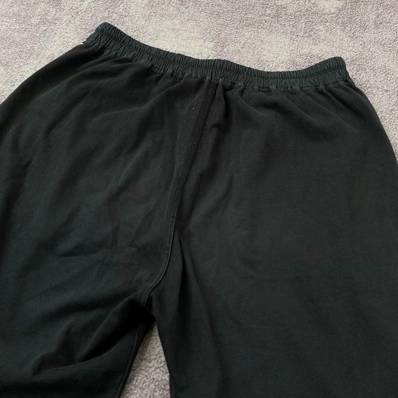 Rick Owens Rick Owens size M small Mega black and white striped shorts Size US 30 / EU 46 - 4 Thumbnail