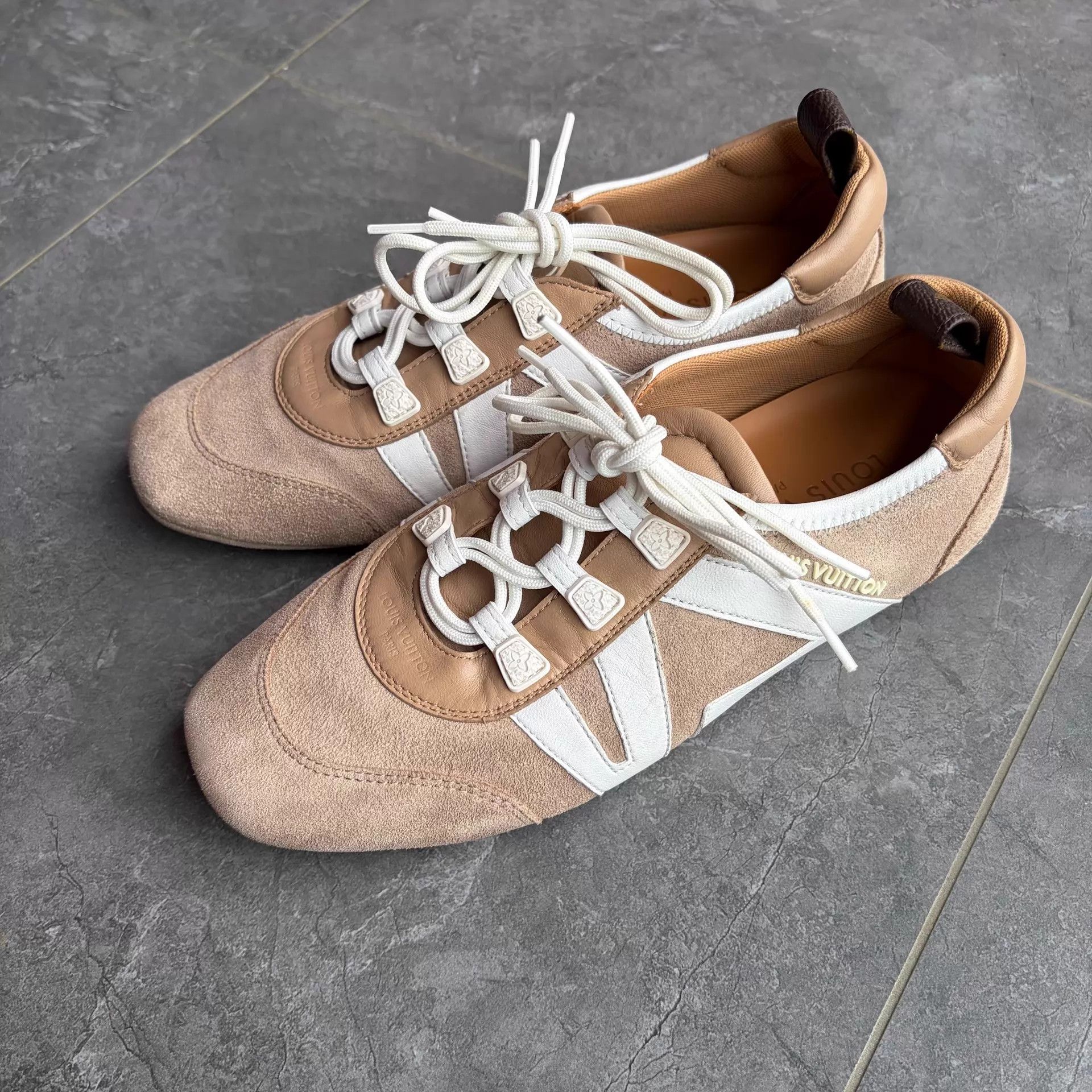 Louis Vuitton LV Women's New Sneakers 37 Size US 6.5 / IT 36.5 - 1 Thumbnail