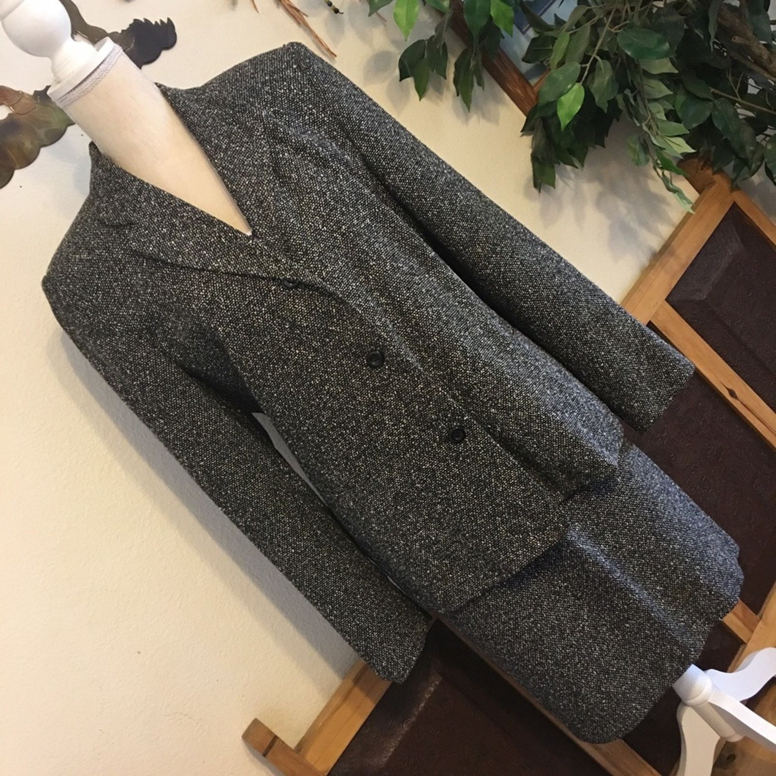 Vintage Villager black & white boucle career skirt suit 10 Size L / US 10 / IT 46 - 2 Thumbnail