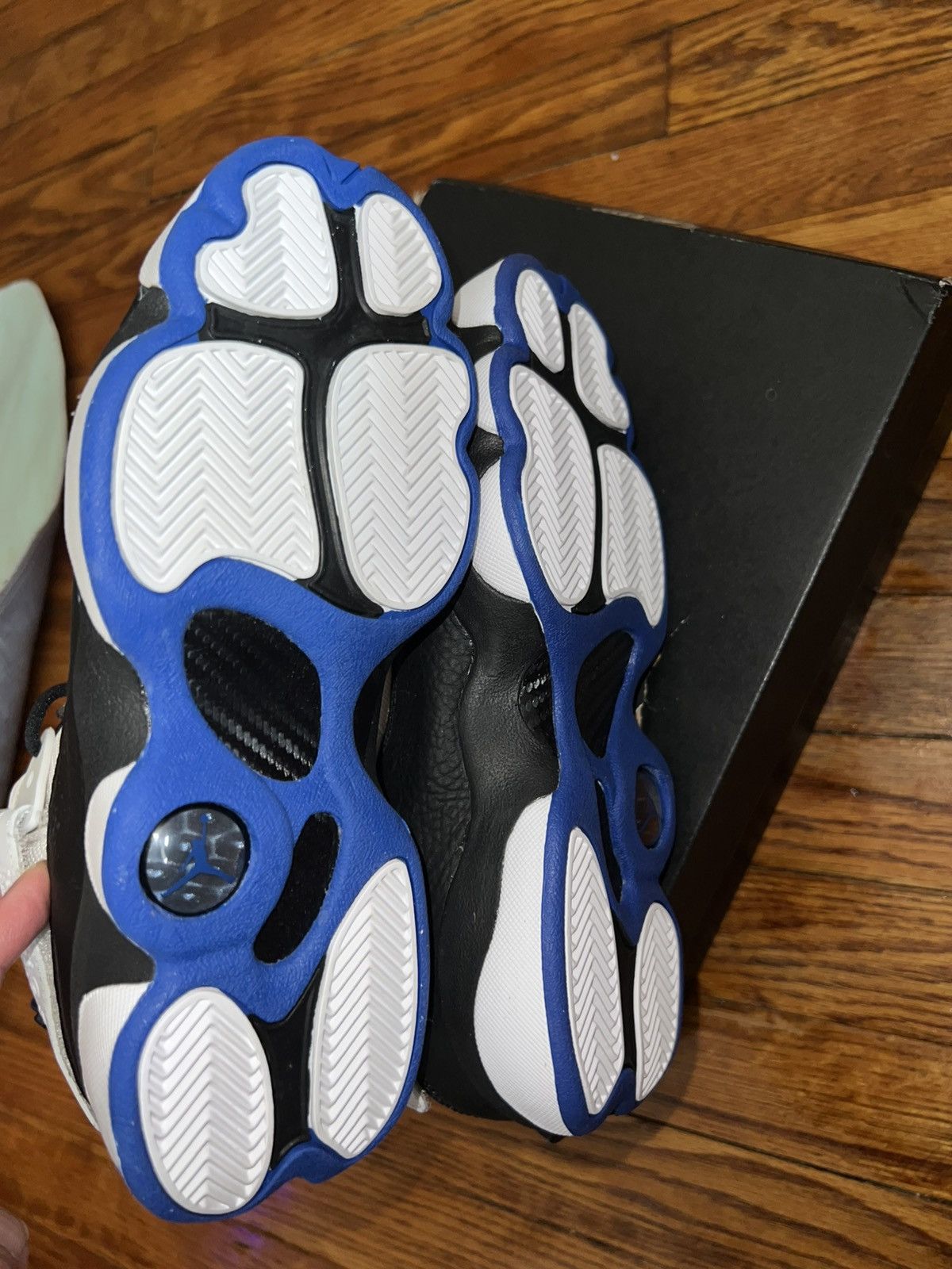 Jordan Brand × Nike Air Jordan 6 rings Size US 5 / EU 37 - 6 Thumbnail