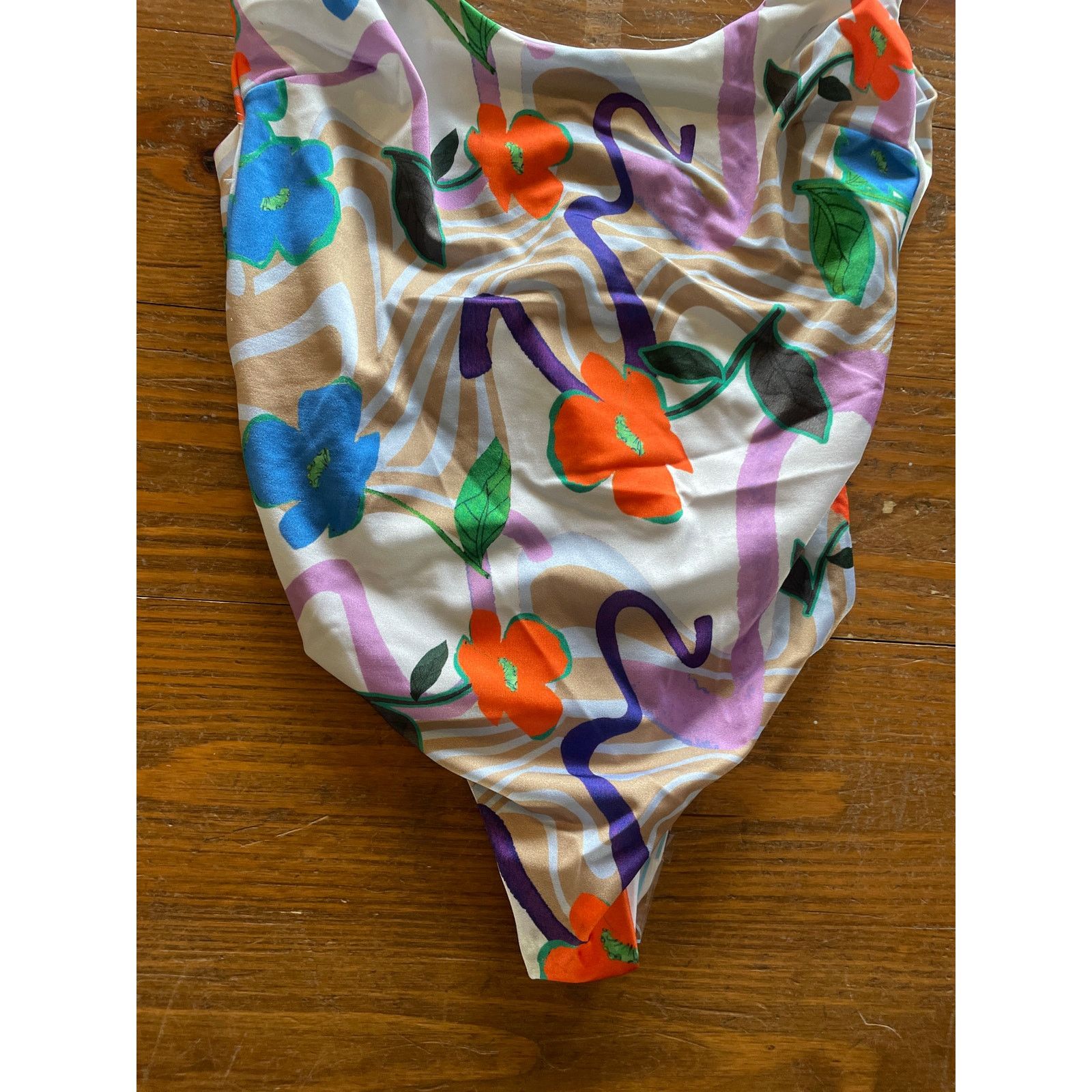 Asos NWT ASOS Design Scoop Back Sleek One-Piece Floral Print,sz 6 Size M / US 6-8 / IT 42-44 - 6 Thumbnail