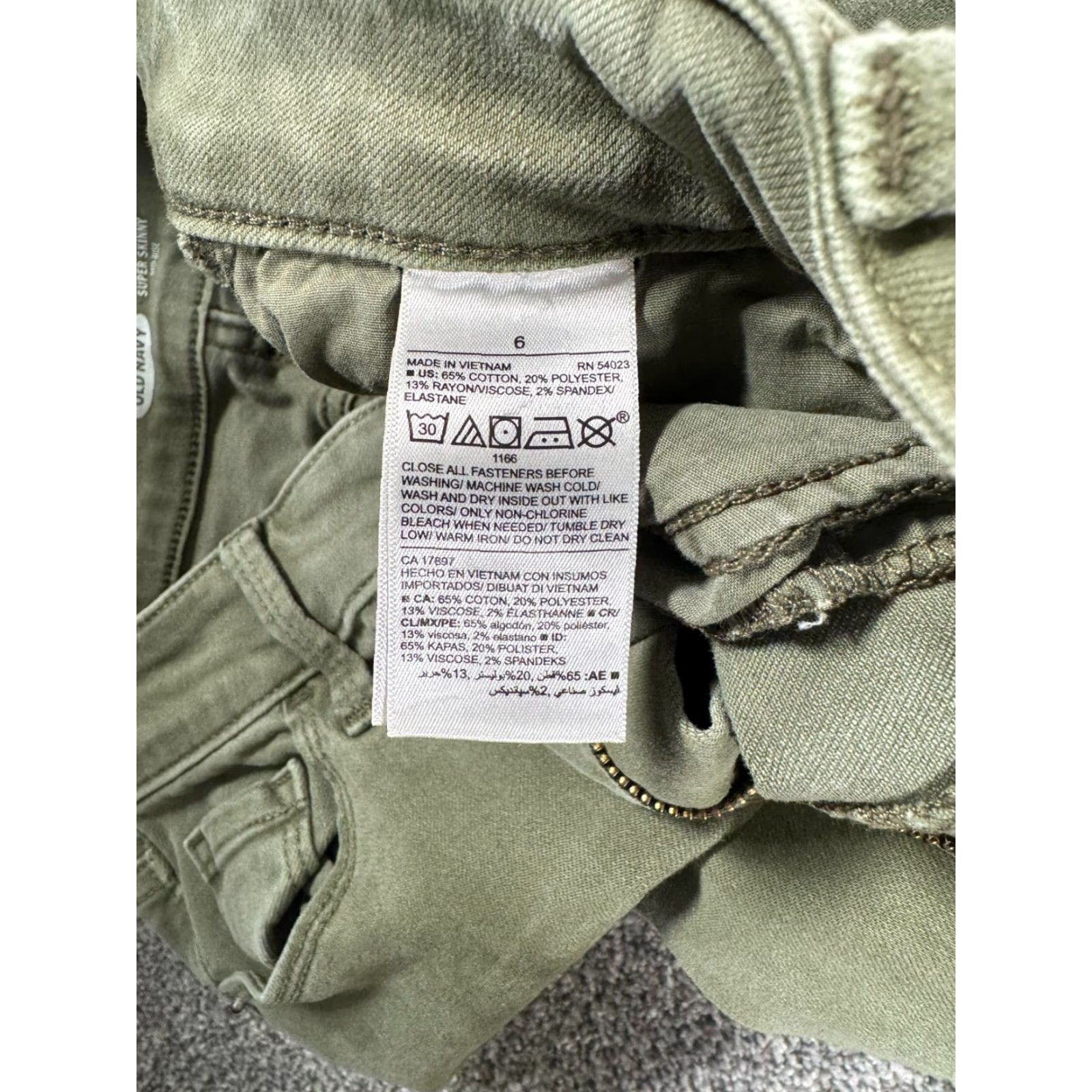 Old Navy Old Navy Jeans Womens 6 Super Skinny Mid Rise Olive Green Goblincore City Logo Size 28" / US 6 / IT 42 - 5 Thumbnail