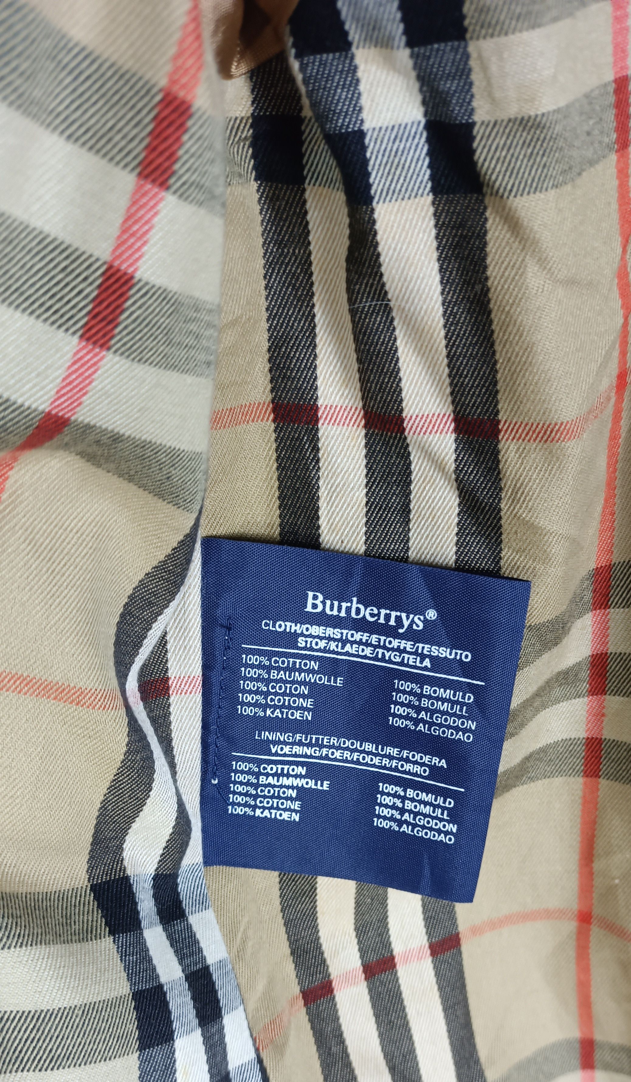 Burberry Vintage Burberrys London Nova Check 46 Short C95B Size US L / EU 52-54 / 3 - 17 Thumbnail