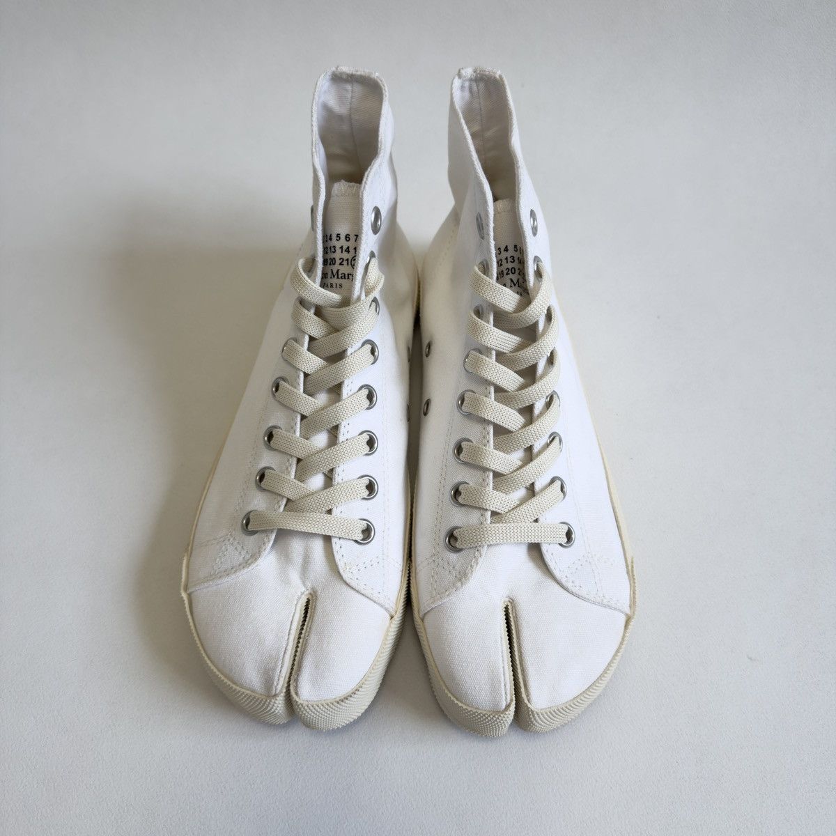 Maison Margiela White Canvas High Top Tabi Sneakers Size US 9 / EU 42 - 8 Thumbnail