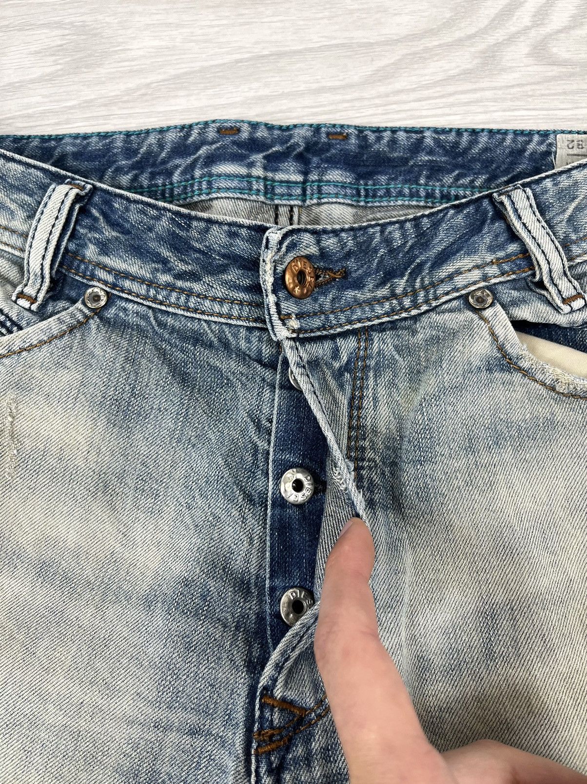 Diesel Diesel Italy Iakob Distressed Washed Denim Pants Jeans Size US 31 - 11 Thumbnail