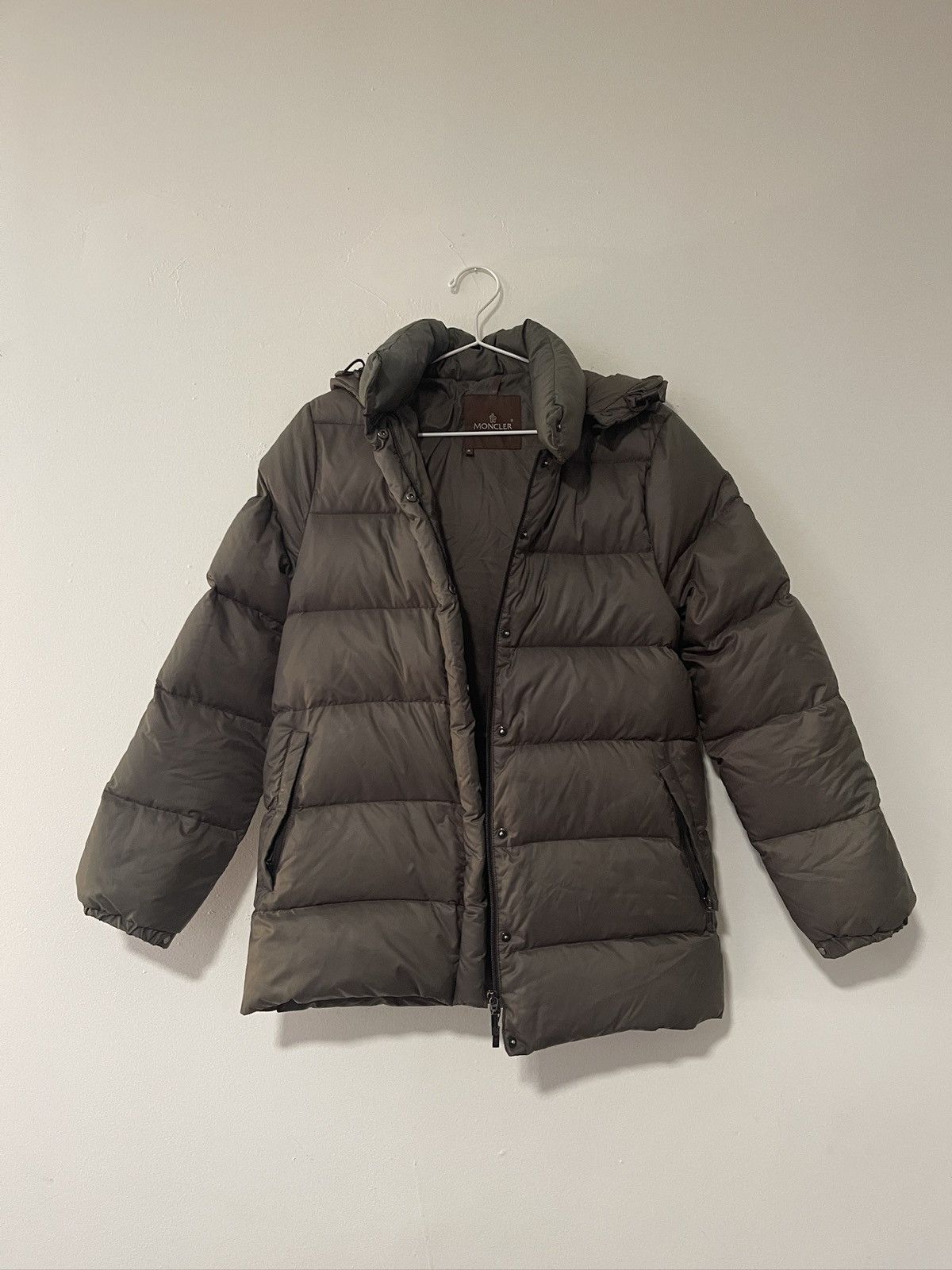 Moncler Moncler Olive Green Mid Length Puffer Size XS / US 0-2 / IT 36-38 - 1 Thumbnail