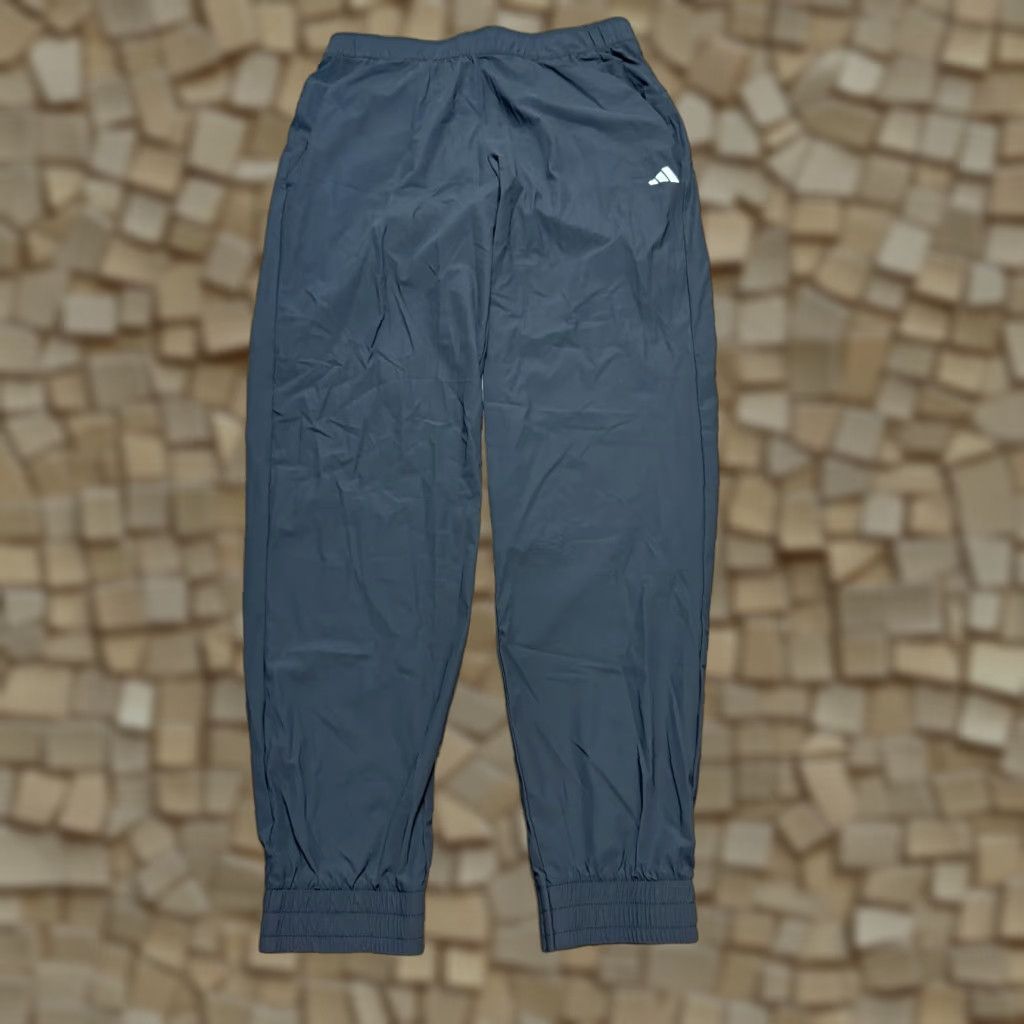 Adidas VINTAGE? No. (Oops) Size 32" / US 10 / IT 46 - 1 Thumbnail