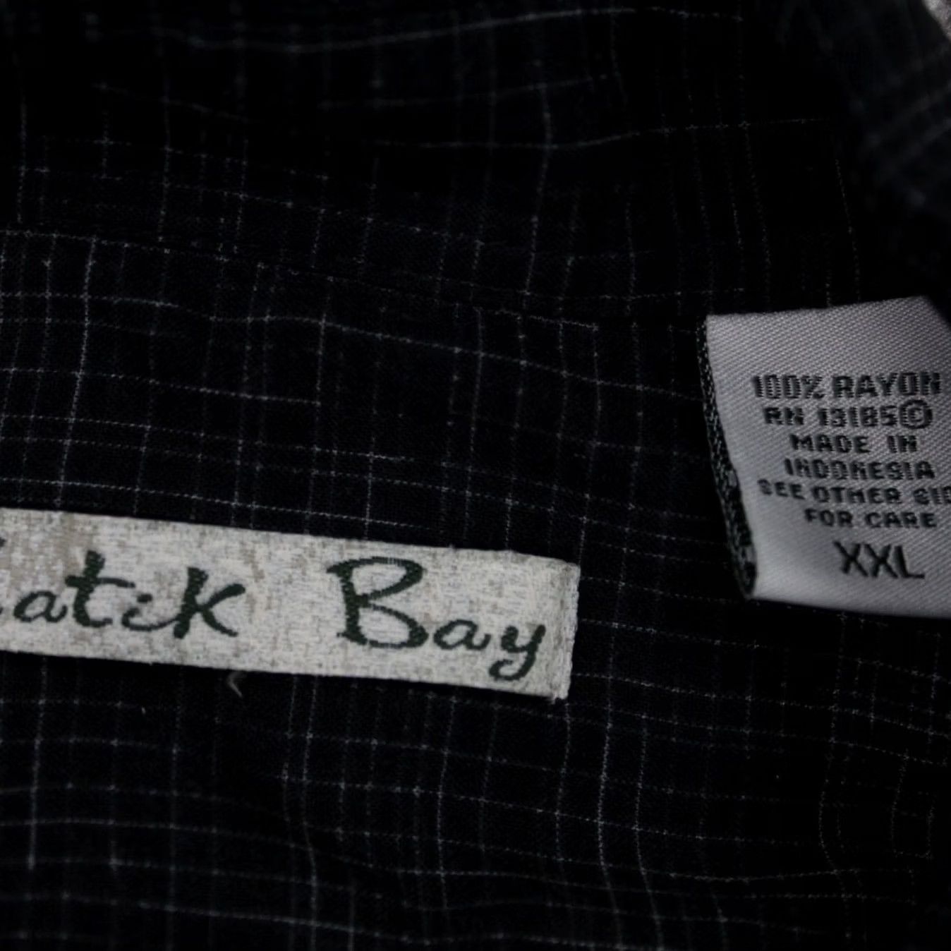 Vintage Batik Bay Hawaiian Shirt Mens 2XL Black Short Sleeve Button-Up Rayon Floral Shirt Mens Size US XXL / EU 58 / 5 - 7 Thumbnail
