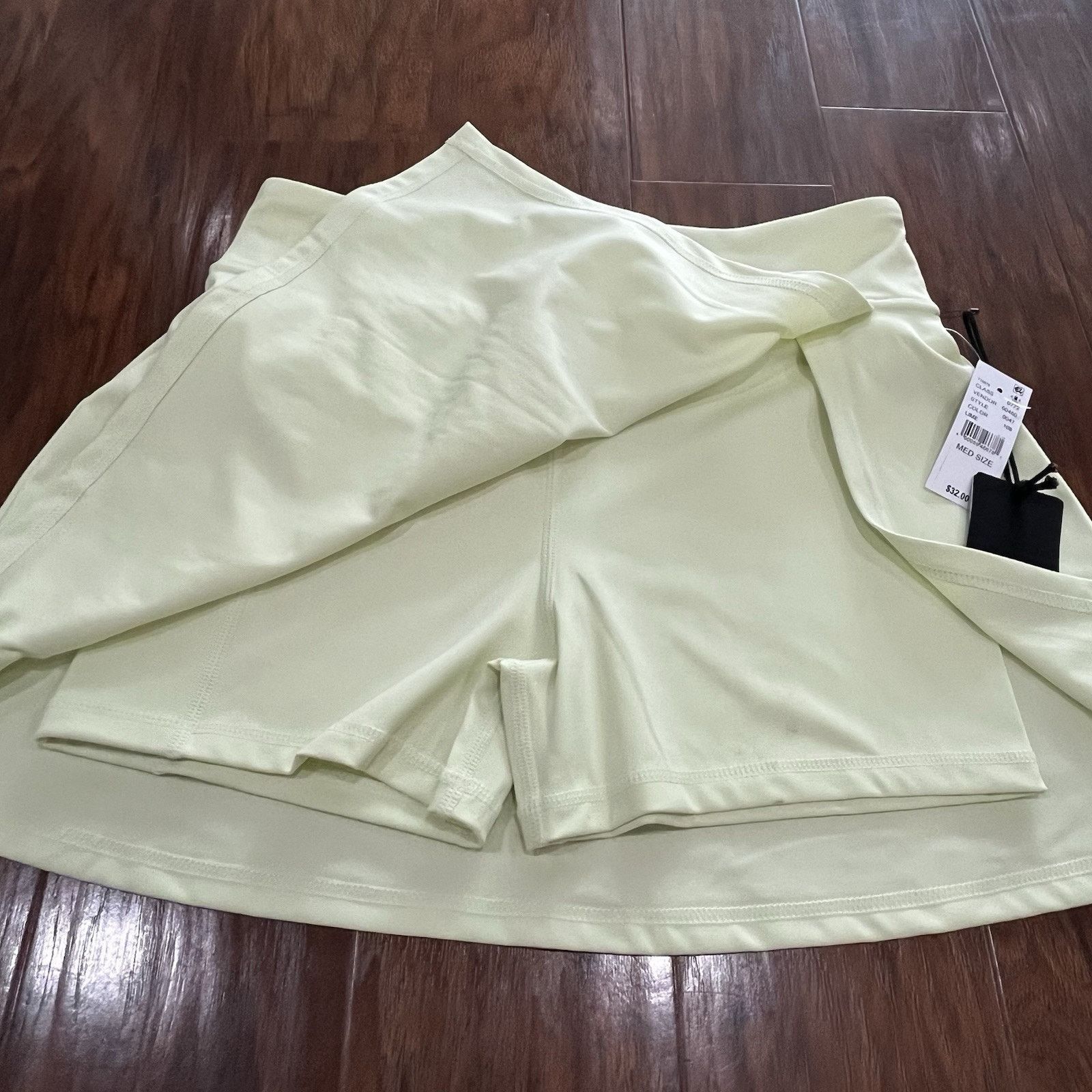 Pacsun PAC 1980 PAC WHISPER Active Neon Green Wrap Mini Skort Med Size 30" / US 8 / IT 44 - 4 Thumbnail