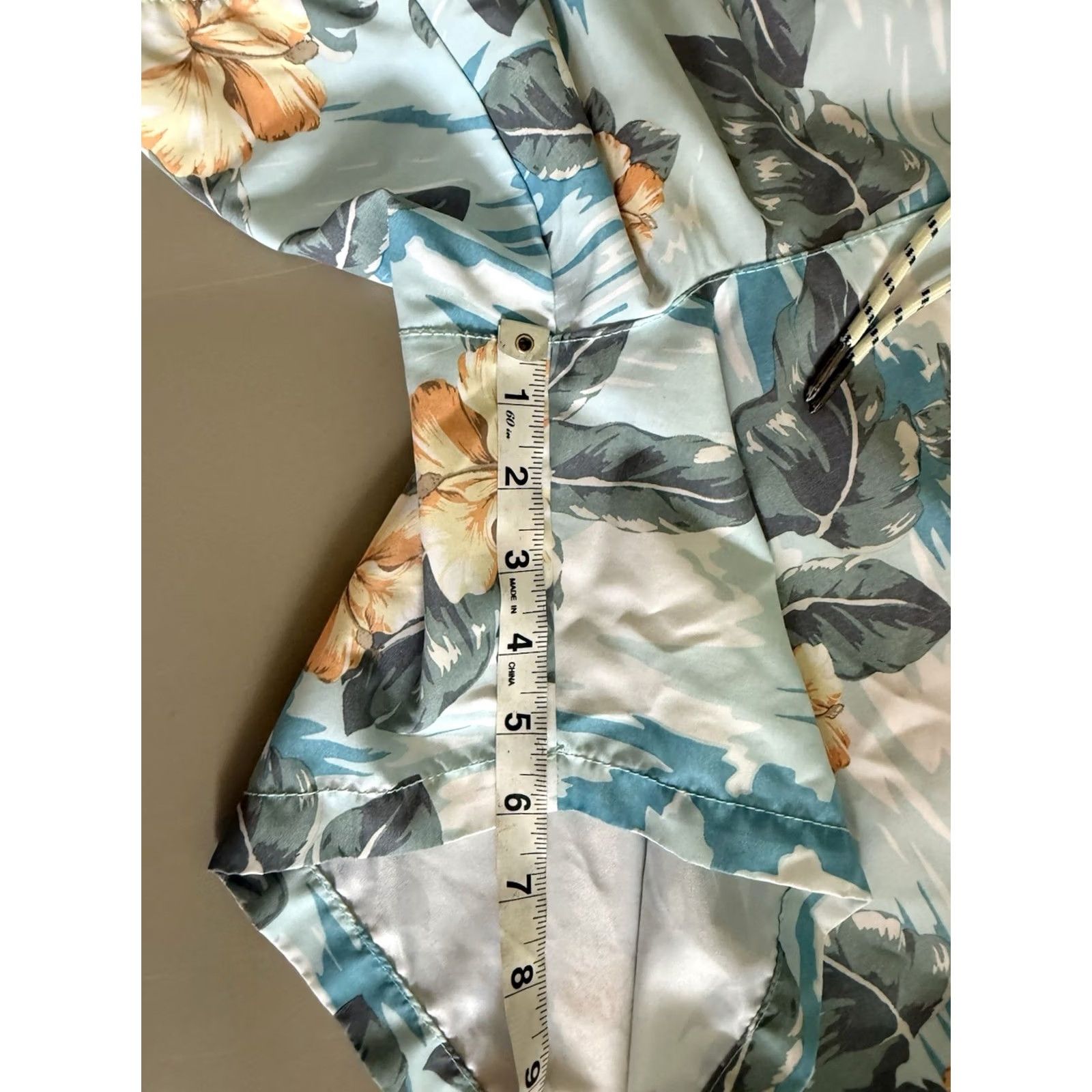Tommy Bahama Tommy Bahama Men's XXL Blue Floral Swim Trunks Beach Boating Hawaiian Resort Size US 39 - 4 Thumbnail