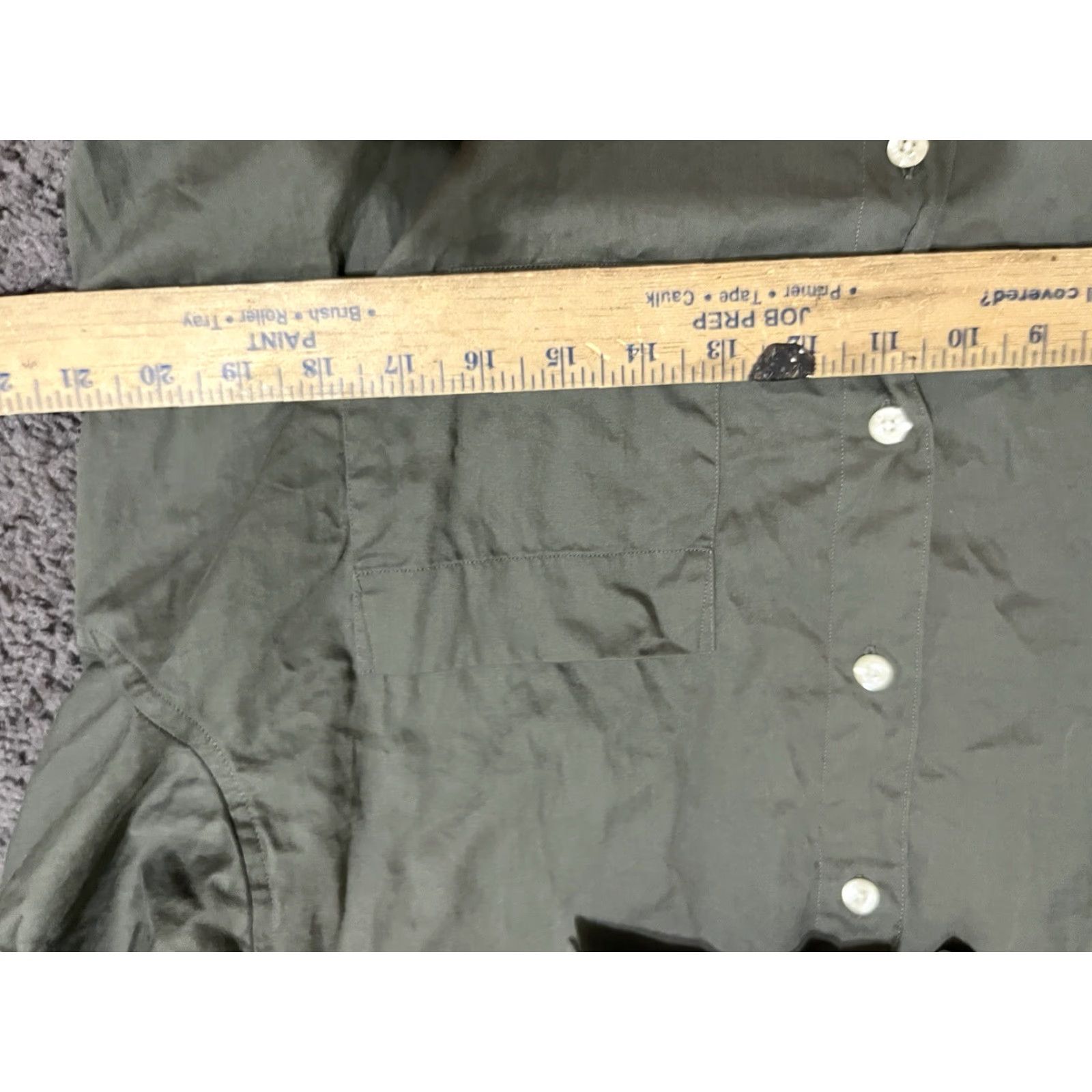 Perry Ellis PERRY ELLIS Solid Gray Long Sleeve Button-Up Shirt Adult Mens Size L 15.5 34/35 Size US M / EU 48-50 / 2 - 4 Thumbnail