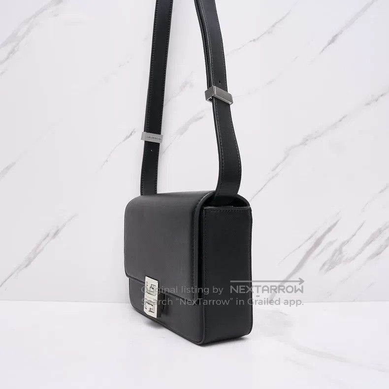 Givenchy Givenchy Ladies Metal Logo Crossbody Bag Size ONE SIZE - 3 Thumbnail