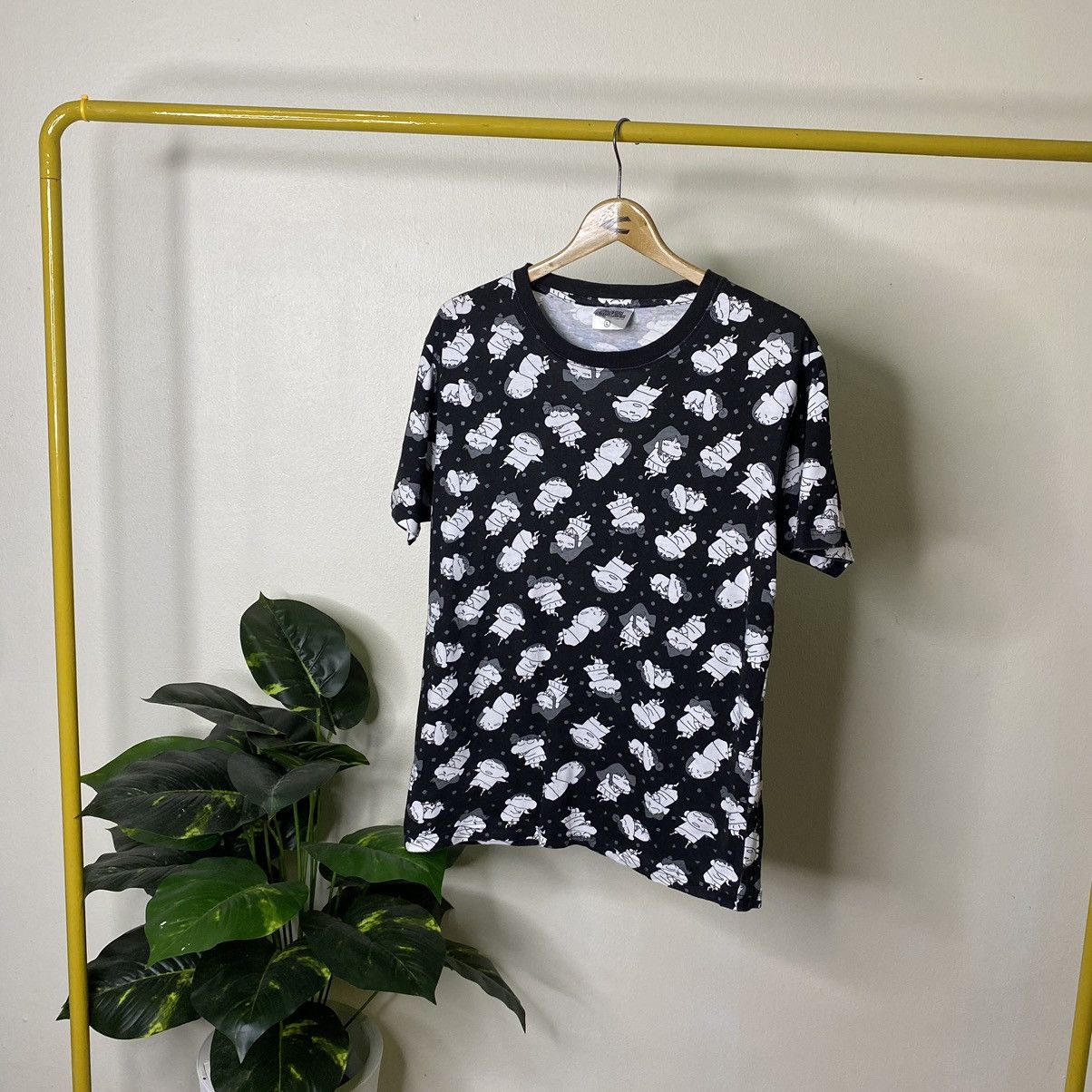 Anime × Japanese Brand × Vintage Vintage Anime Crayon Shin Chan Cartoon AOP T Shirt Size US L / EU 52-54 / 3 - 1 Thumbnail