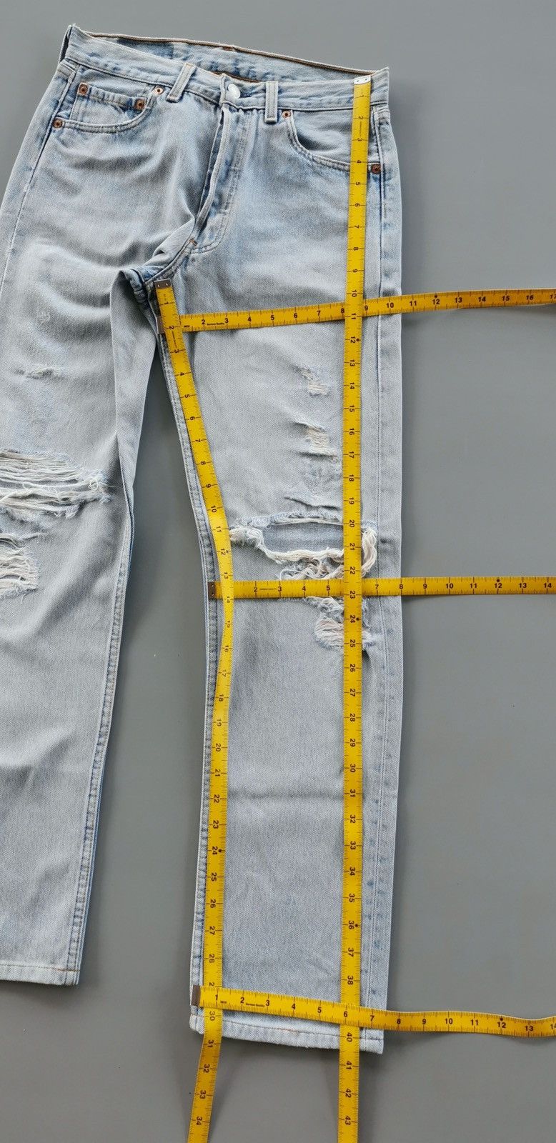 Levi's × Who Decides War Vintage Levis 501 Size 29 x 40.5 Size US 29 - 9 Thumbnail