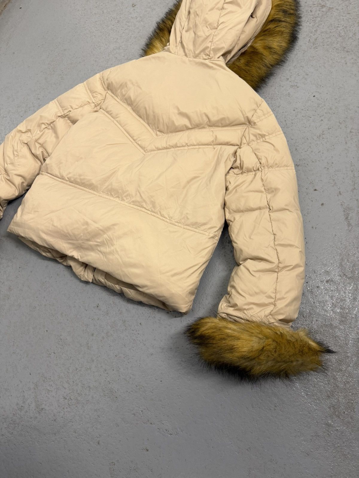 Armani Armani Jeans Fur Down Cropped Jacket Size M / US 6-8 / IT 42-44 - 21 Thumbnail
