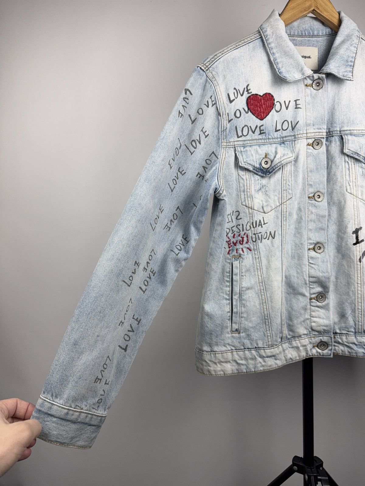 Desigual Desigual Embroidered Print Love Denim Jacket Graffiti XL Size XL / US 12-14 / IT 48-50 - 4 Thumbnail