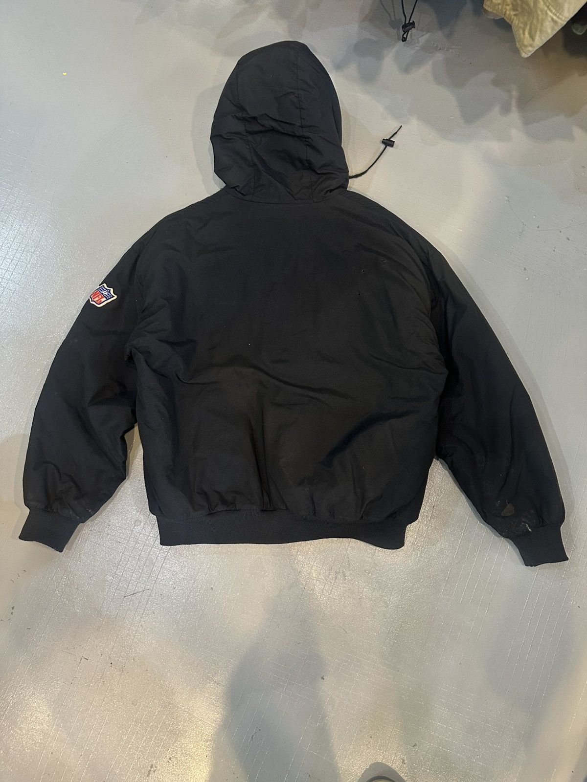 Chalk Line × NFL × Vintage Vinage Oakland Raiders Chalk Line Puffer Jacket Size US L / EU 52-54 / 3 - 2 Thumbnail