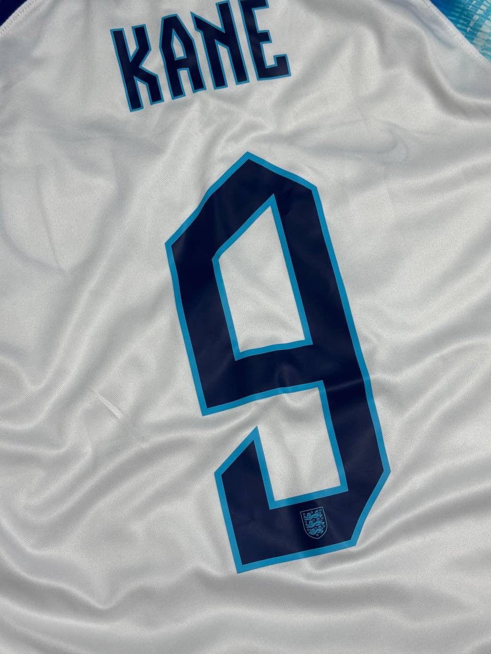 Nike Nike England 2022 Home Jersey Harry Kane #9 Size M Size US M / EU 48-50 / 2 - 7 Thumbnail