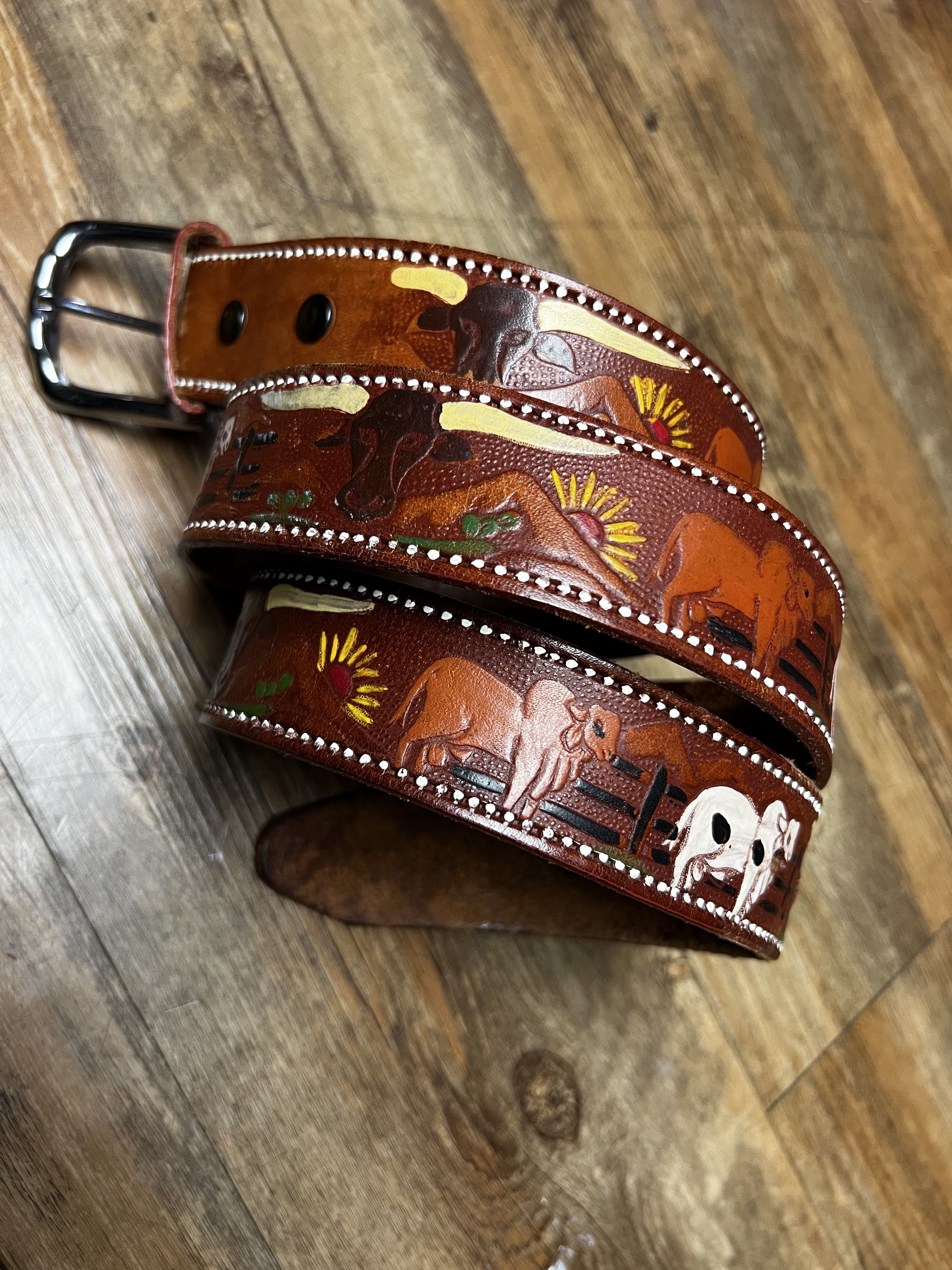 Leather Vintage 70's-80's Country Western Embossed Leather Belt Size 42 - 5 Thumbnail