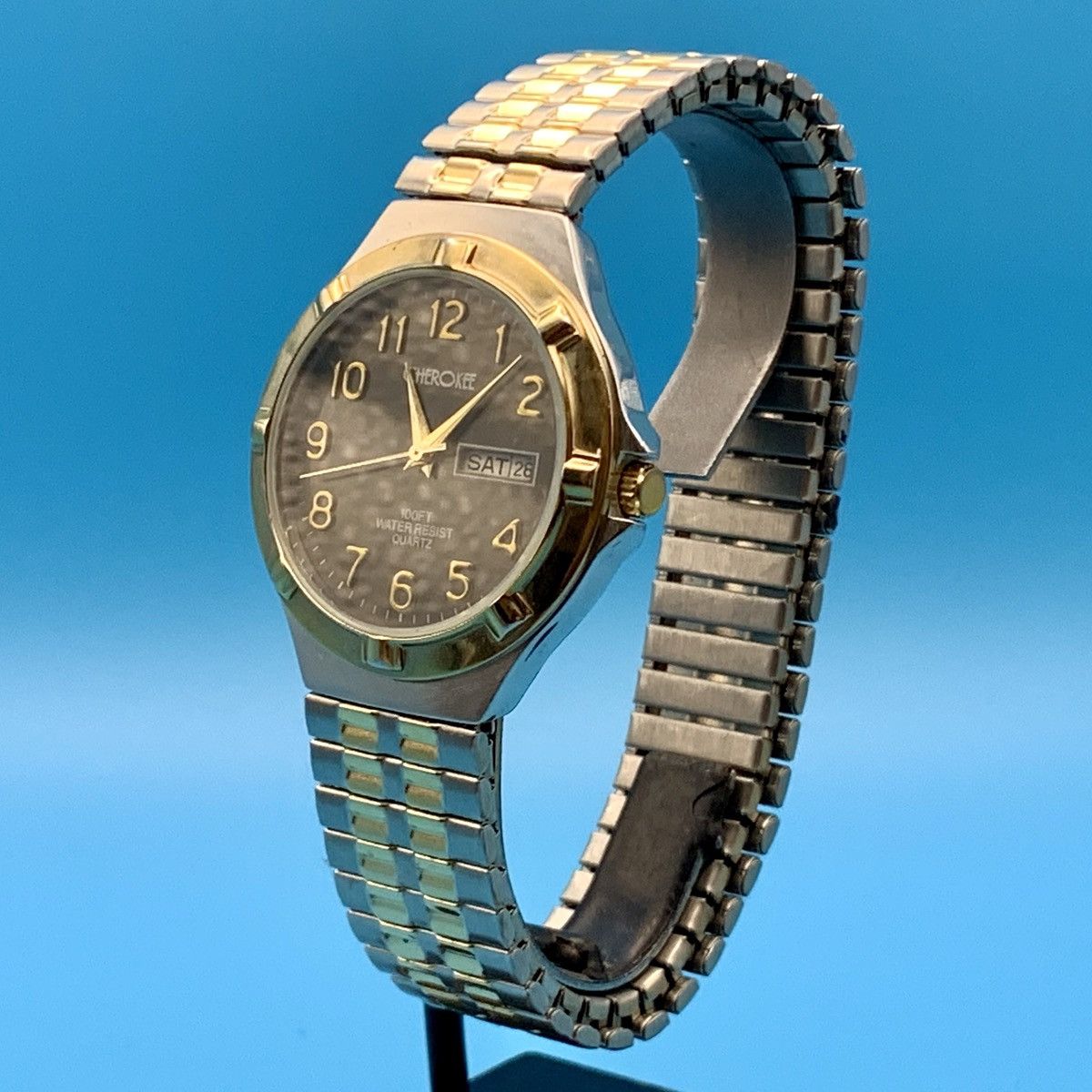 Cherokee CHEROKEE 32903 Men’s Vintage Quartz Wristwatch Works Size ONE SIZE - 6 Thumbnail