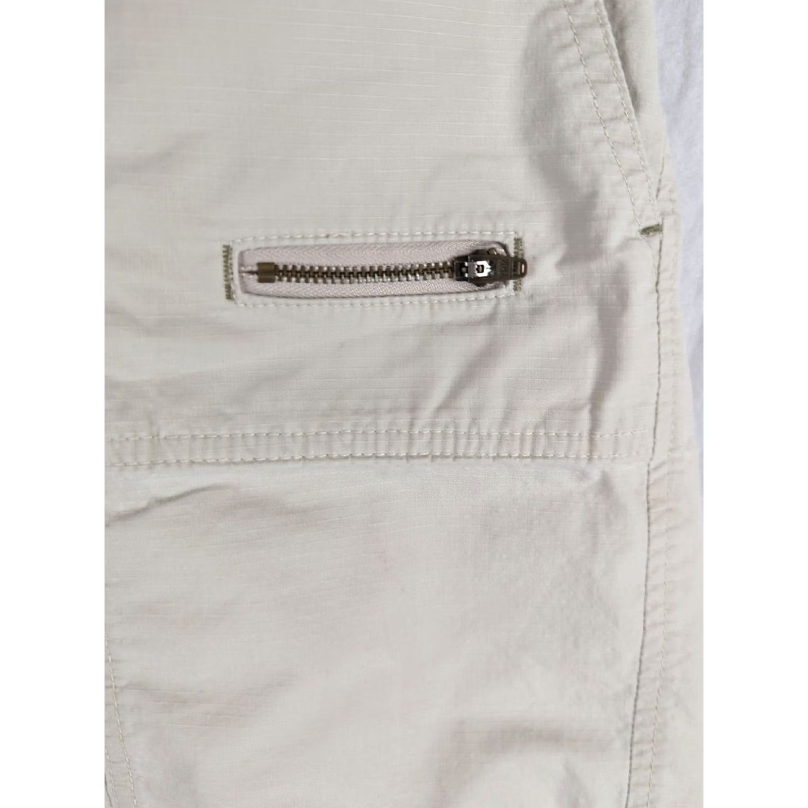 Eddie Bauer Eddie Bauer Mercer Fit Shorts womens Size 16 Beige Cotton Stretch 7" Inseam Size 38" / US 16 / IT 52 - 3 Thumbnail