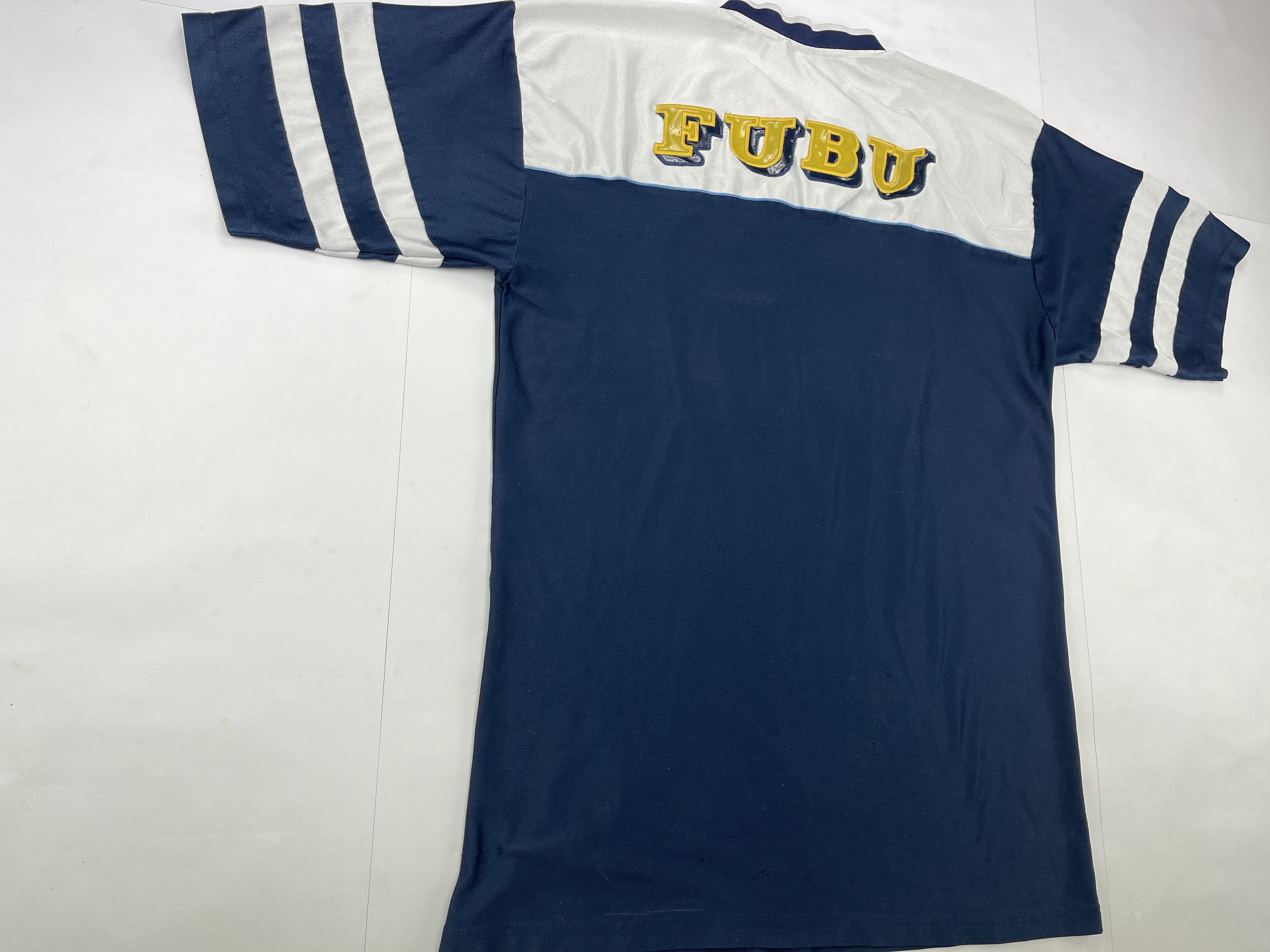Fubu FUBU jersey, vintage hip hop t-shirt, 90s hip hop skater L Size US L / EU 52-54 / 3 - 5 Thumbnail