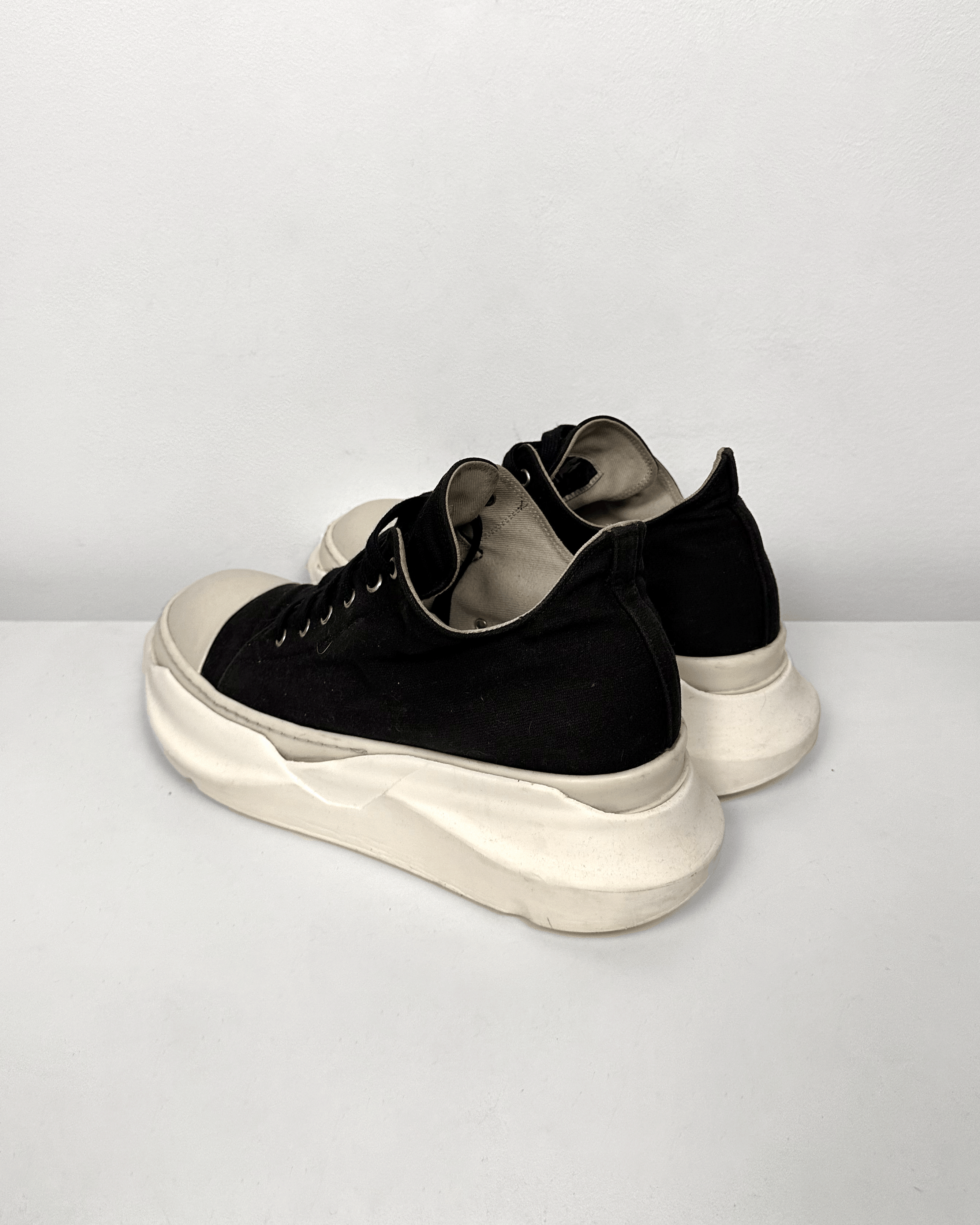Rick Owens Rick Owens Abstract Low Ramones Size US 10.5 / EU 43-44 - 2 Thumbnail