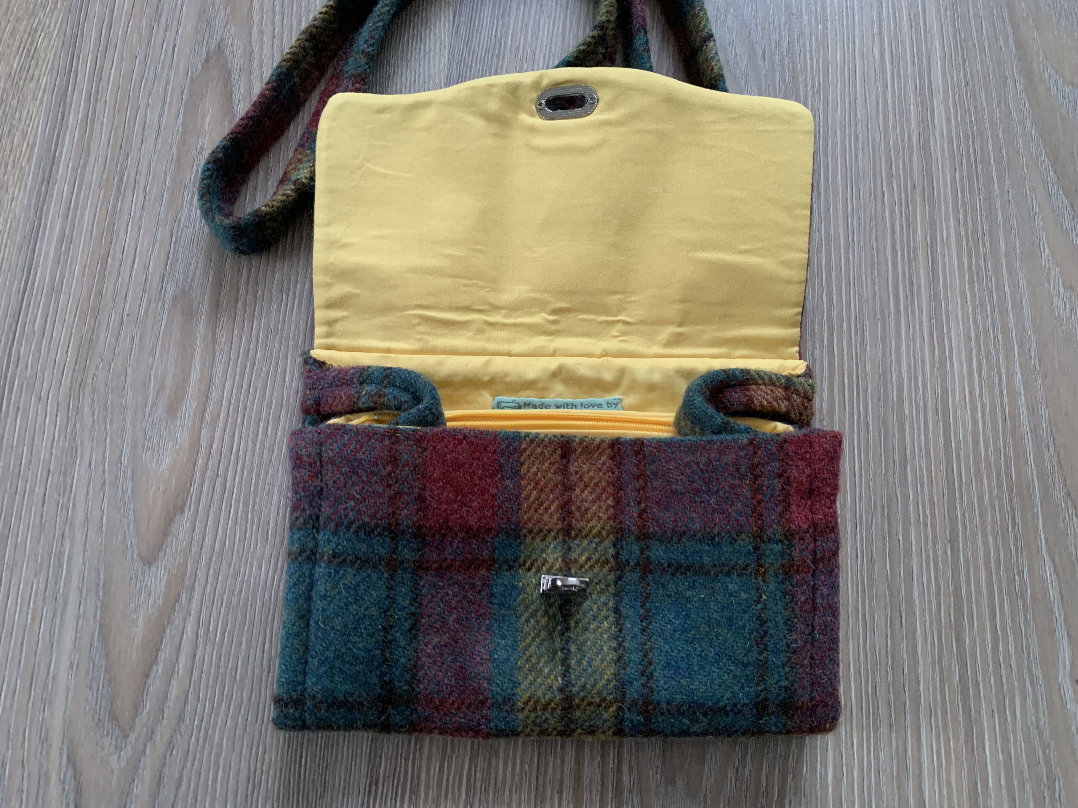 Harris Tweed Hand Made Harris Tweed Wool Shoulder Bag Size ONE SIZE - 4 Thumbnail
