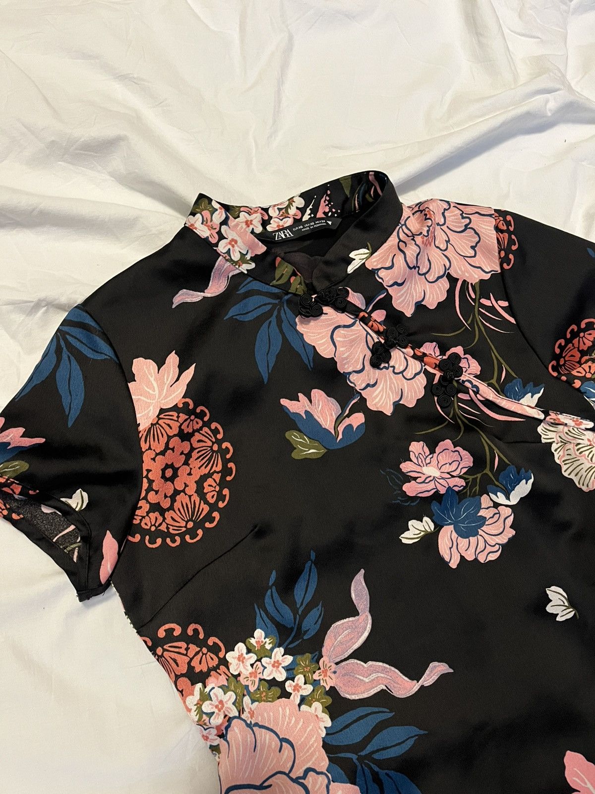 Zara Zara Red Flora Mini Dress Size XS / US 0-2 / IT 36-38 - 3 Thumbnail