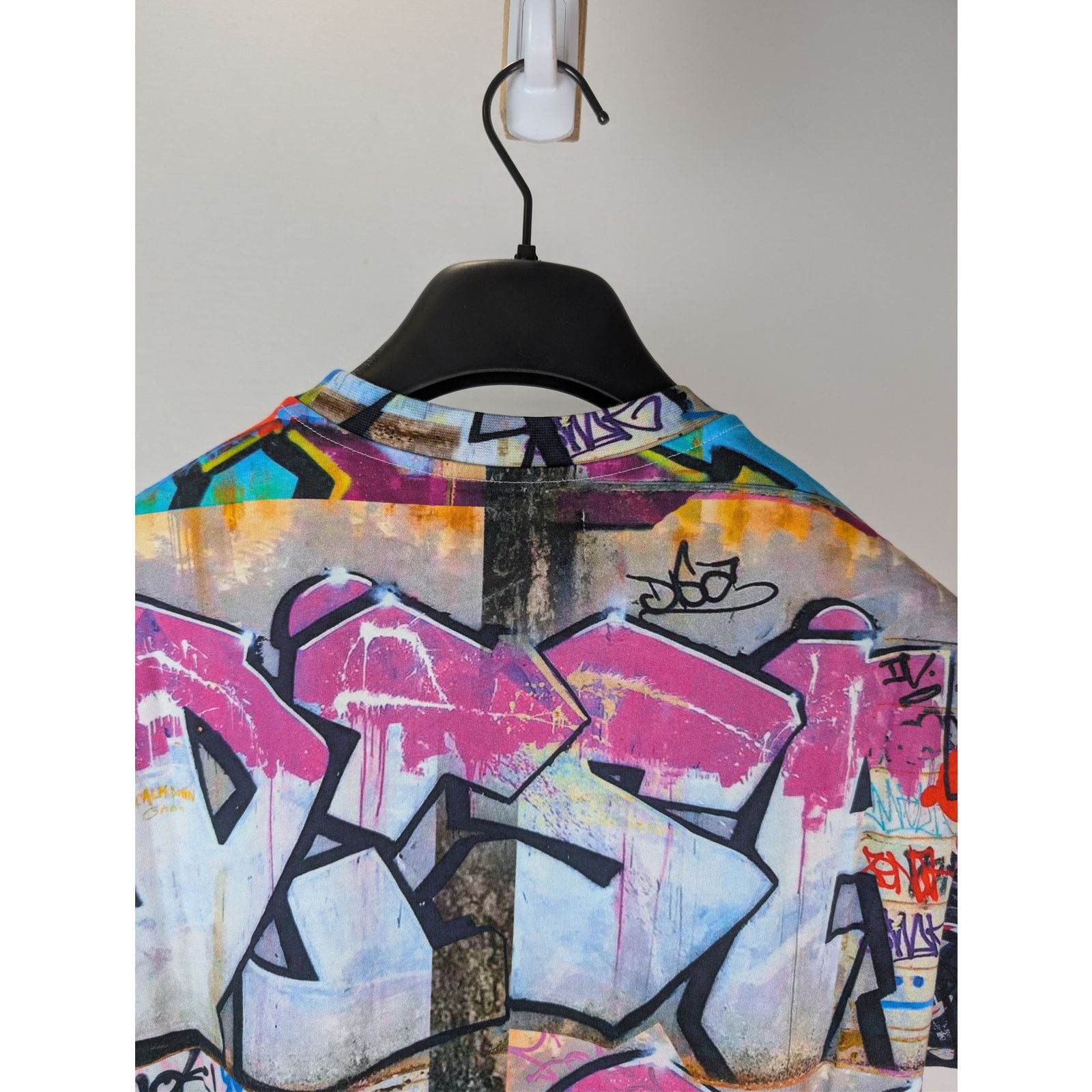 Vivienne Westwood o1rshd1 Classic Graffiti Print T-Shirt in Multiolor Size US S / EU 44-46 / 1 - 15 Thumbnail