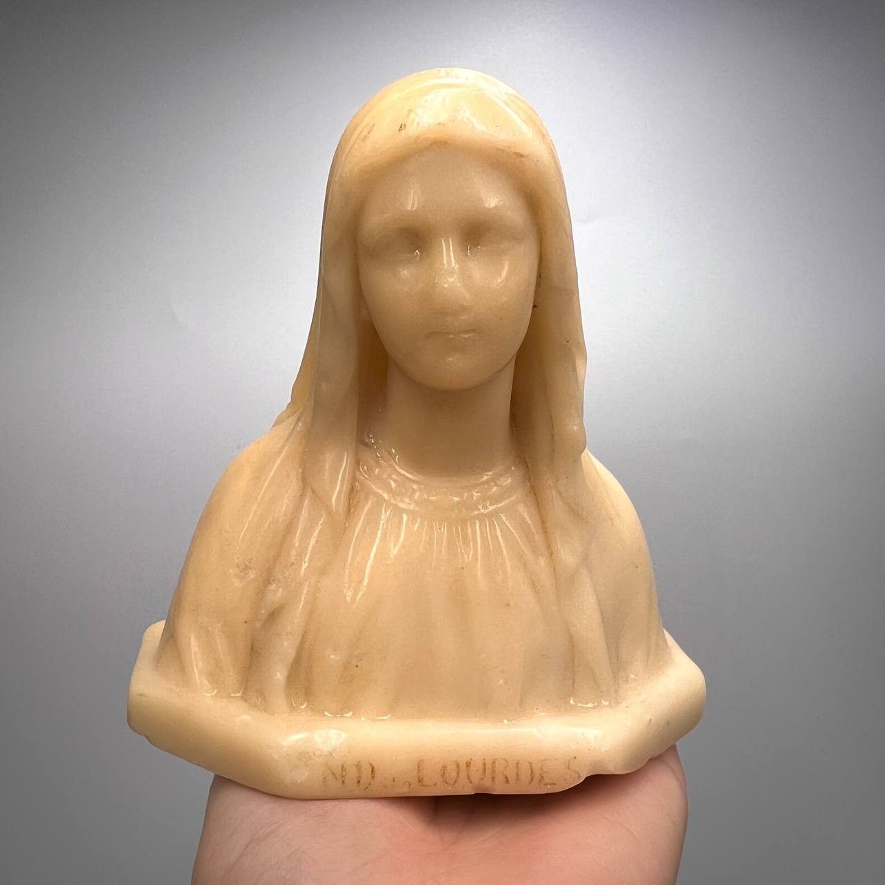 Vintage Vintage Christian Figurine Wax Bust Lady of Lourdesas Italy Size ONE SIZE - 9 Thumbnail