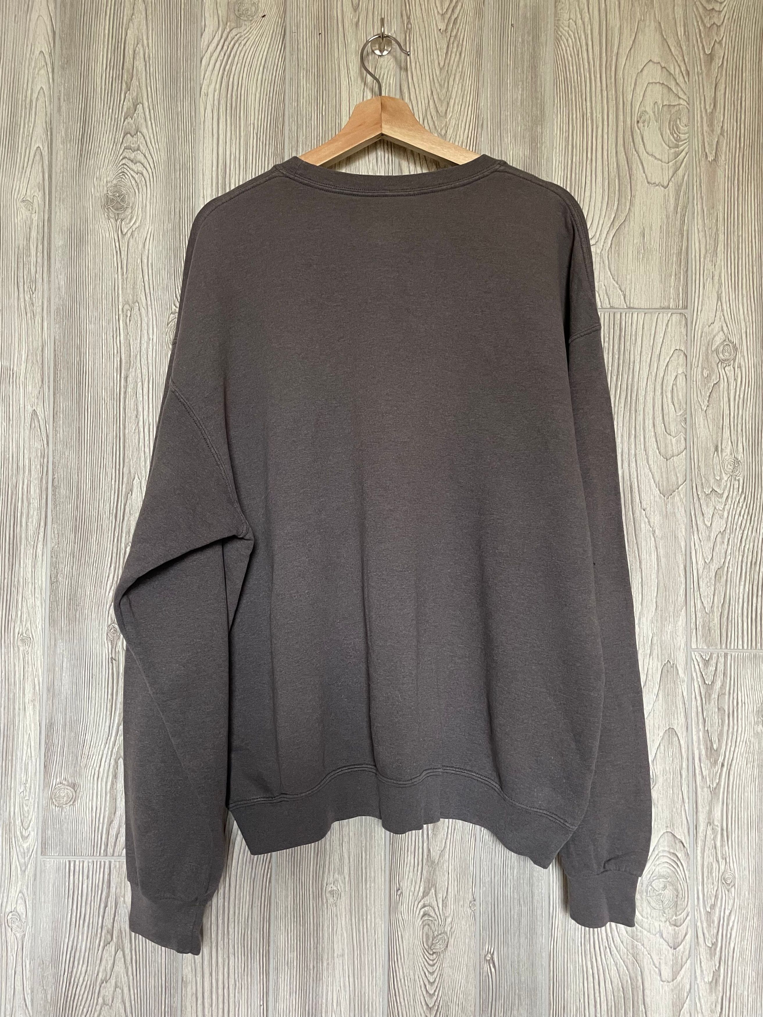 Vintage Vintage Faded Grey Crewneck "Care Van" Size US XL / EU 56 / 4 - 2 Thumbnail