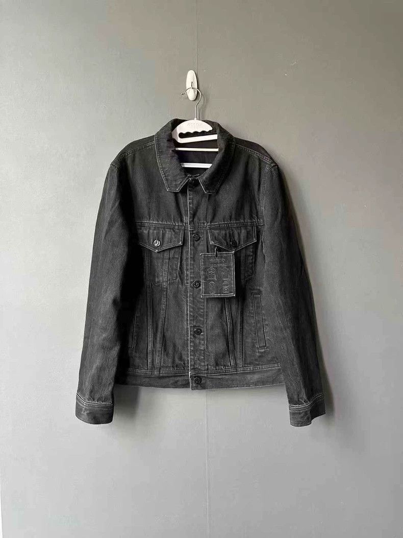 Louis Vuitton Louis Vuitton DNA instruction listing Denim jacket Size US M / EU 48-50 / 2 - 1 Thumbnail