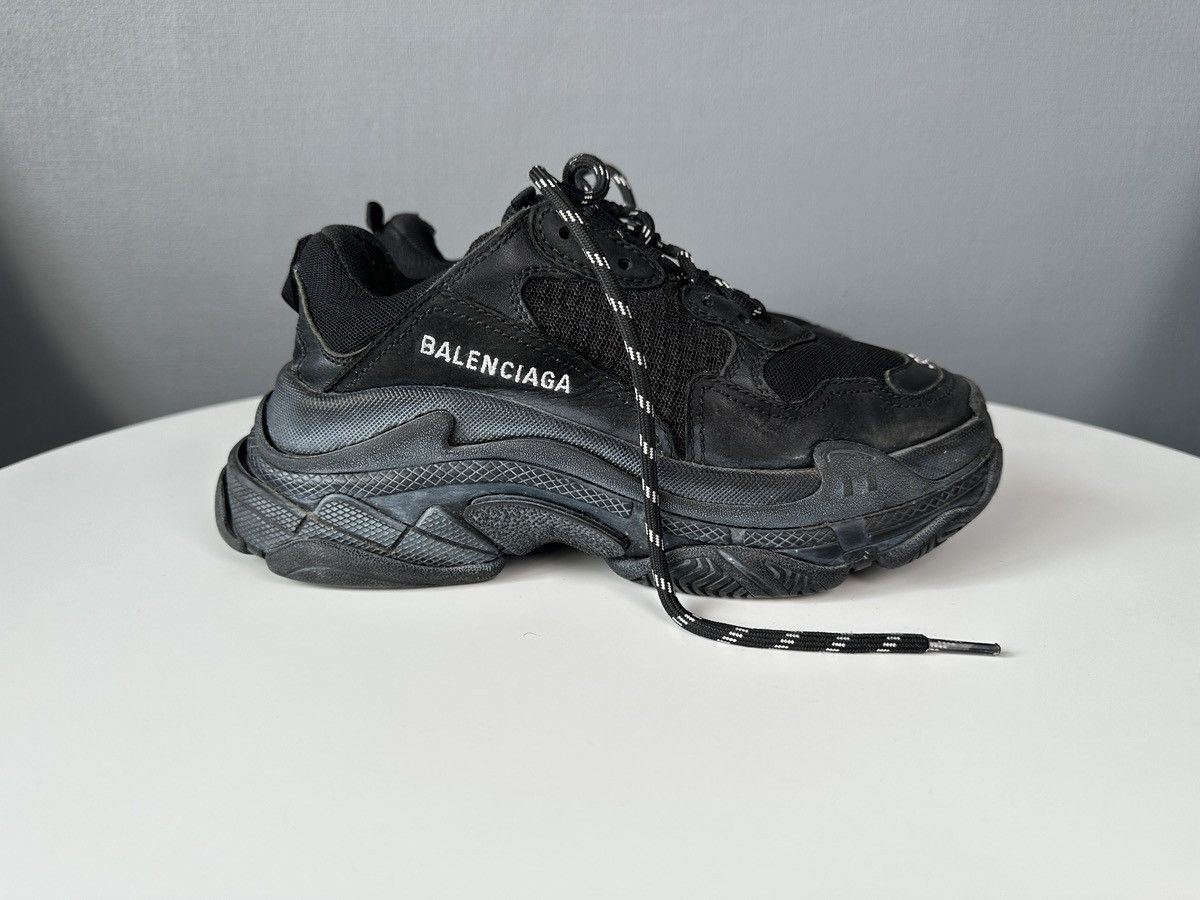 Balenciaga BALENCIAGA Triple S Women’s Sneakers Black EU 37 US 7 Shoes Size US 7 / IT 37 - 2 Thumbnail