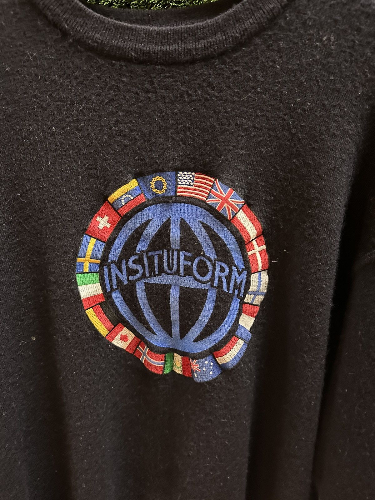 Vintage Vintage Insituform Flags Sweater Size XL Size US XL / EU 56 / 4 - 4 Thumbnail