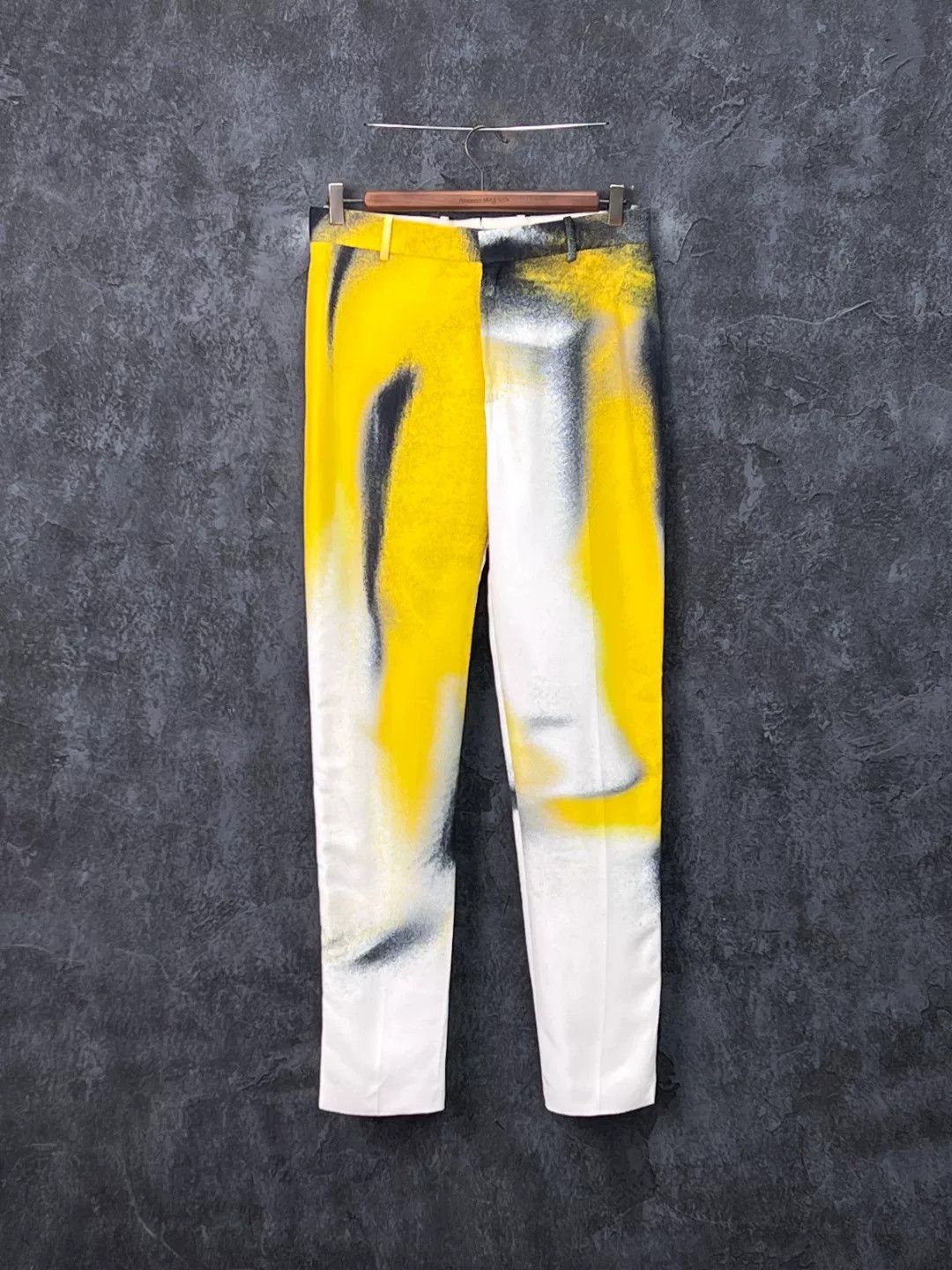 Alexander McQueen Alexander McQueen Casual Multi Casual Pants 36 Men Size US 36 / EU 52 - 1 Thumbnail