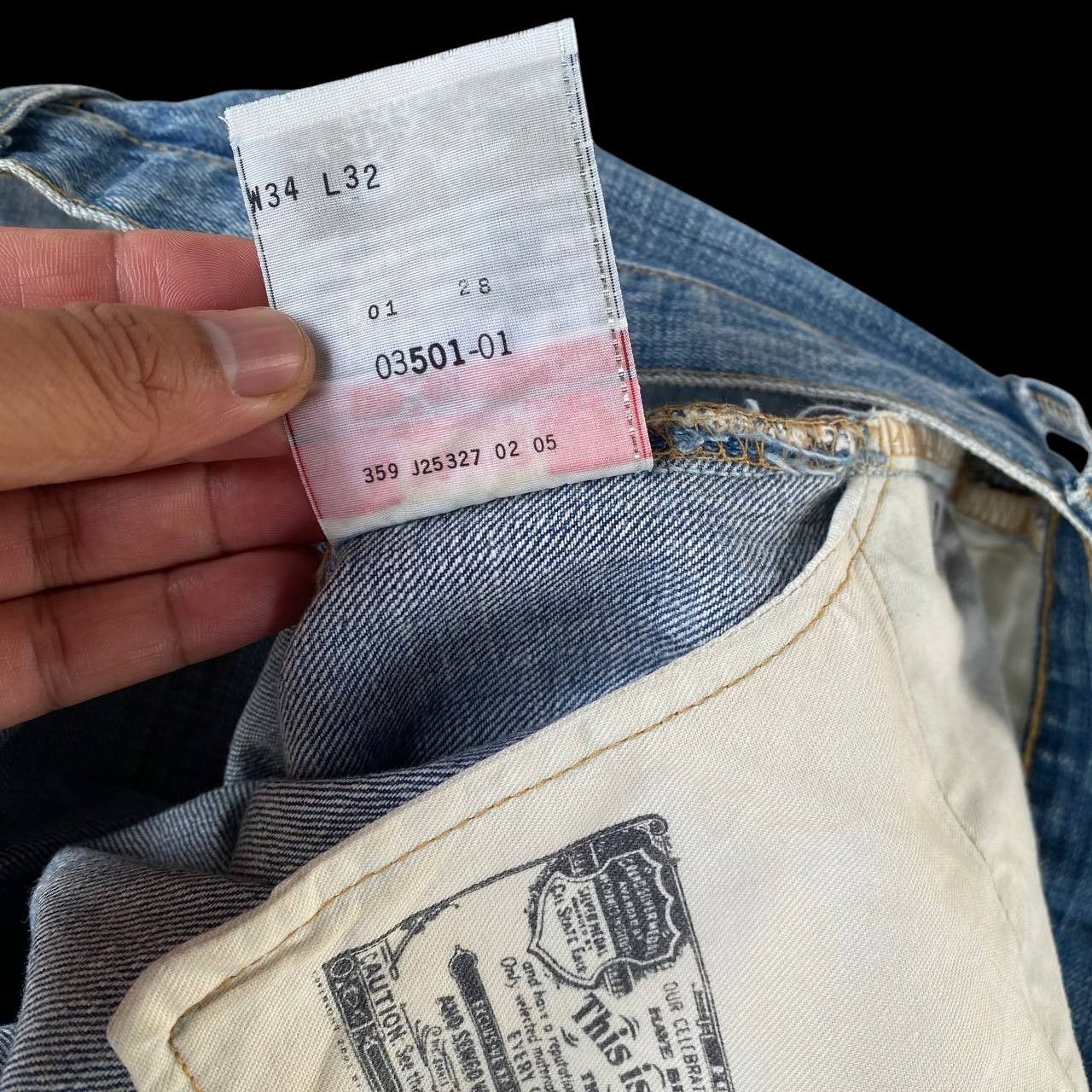 Levi's Vintage Clothing W35X32 VINTAGE LEVIS 501 JAPAN DISTRESSED DENIM 2001 RELEASE Size US 35 - 8 Thumbnail