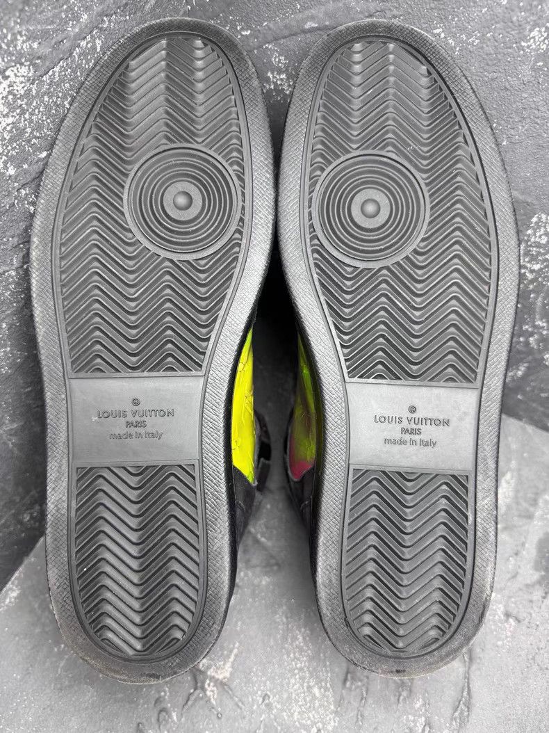 Louis Vuitton Black Iridescent All-Over Print Sneakers. Q10 Size US 10 / EU 43 - 3 Thumbnail